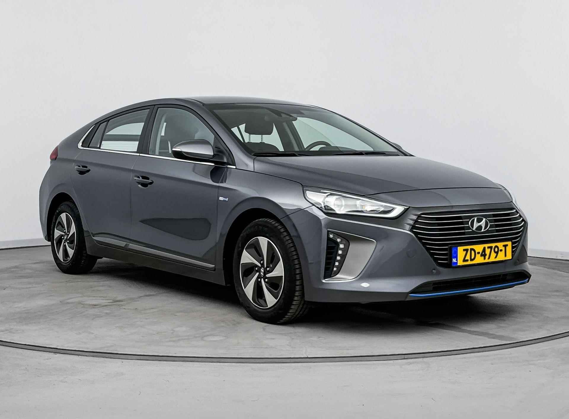 Hyundai IONIQ 1.6 GDi Hev Comfort Hyundai IONIQ 1.6 GDi Comfort | Lage km-stand! | Navigatie | Adaptive cruise | Camera | Parkeersensoren | - 8/30