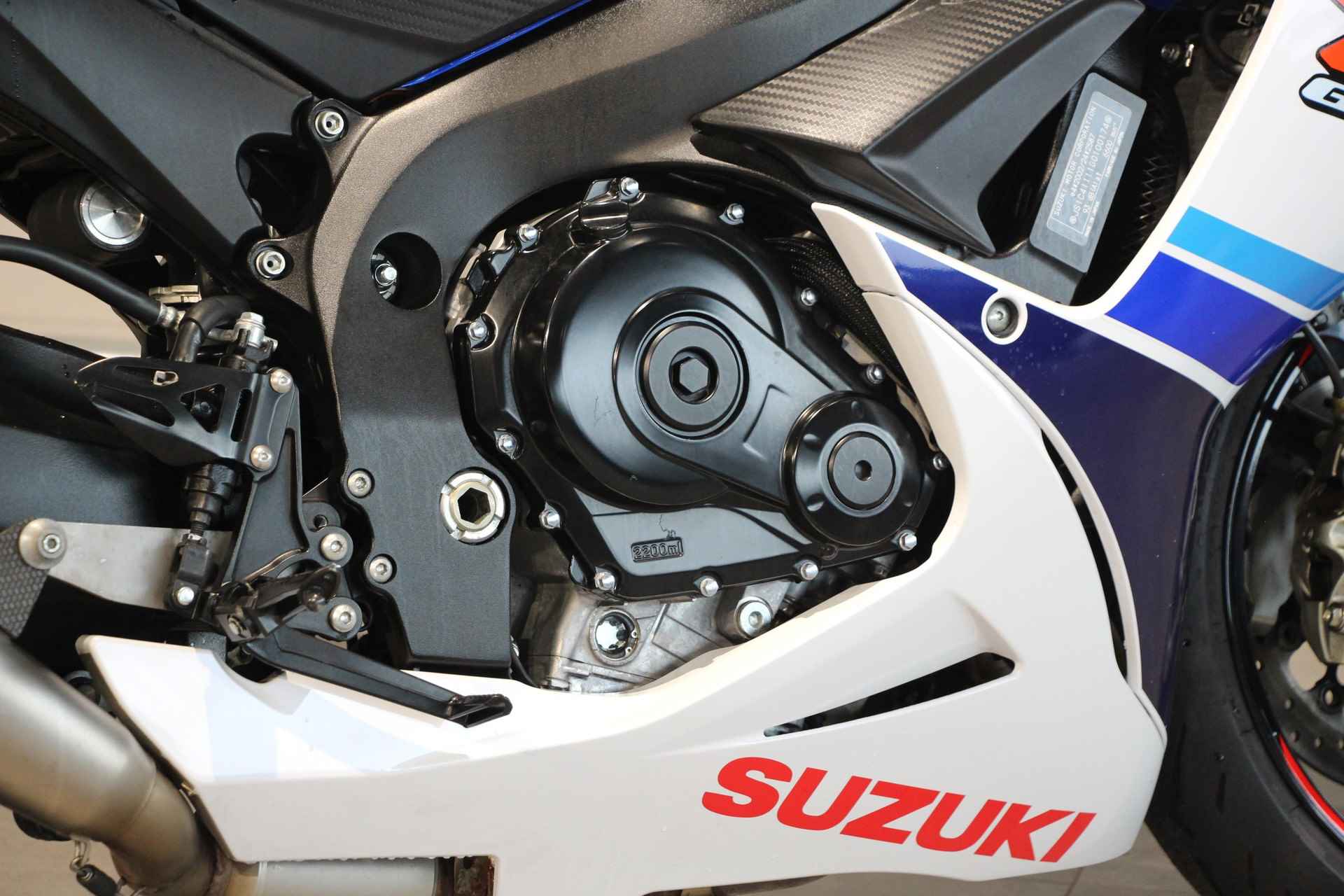 Suzuki GSX R-750 - 9/15