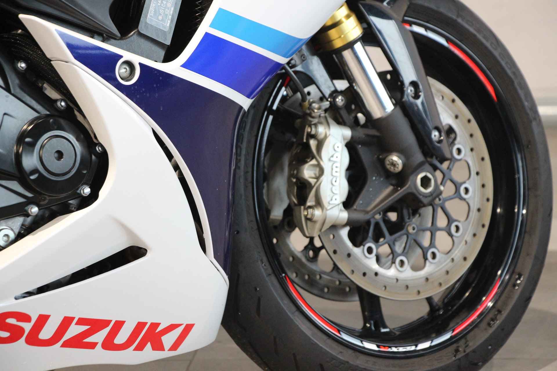 Suzuki GSX R-750 - 10/15