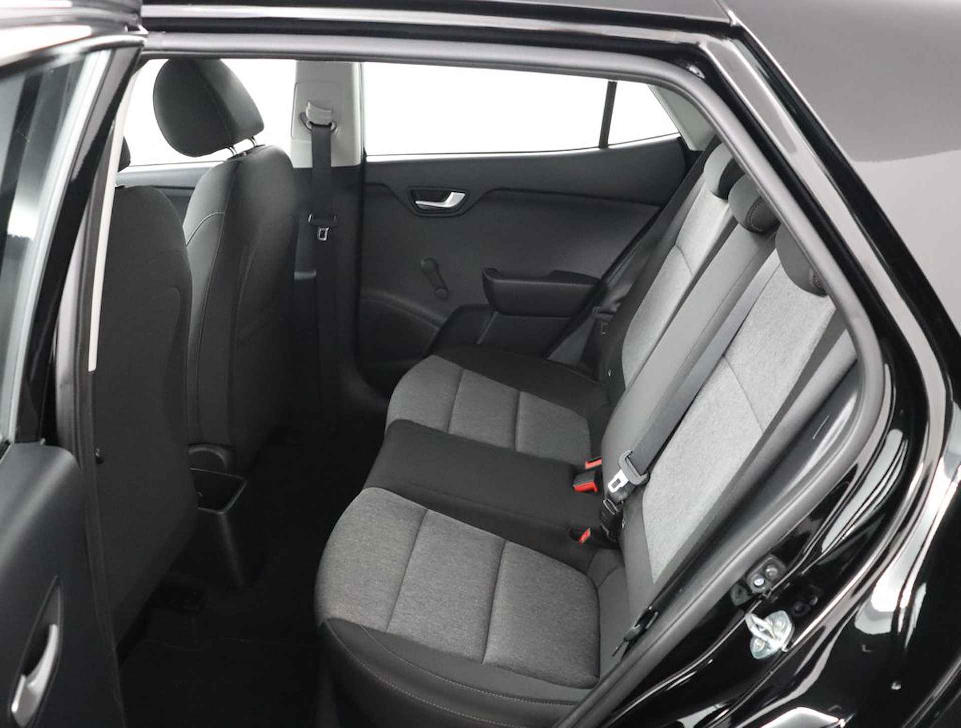 Kia Stonic 1.0 T-GDi MHEV ComfortLine Apple Carplay / Android auto, Cruise control, Airco - Fabrieksgarantie tot 08-2028 - 14/48