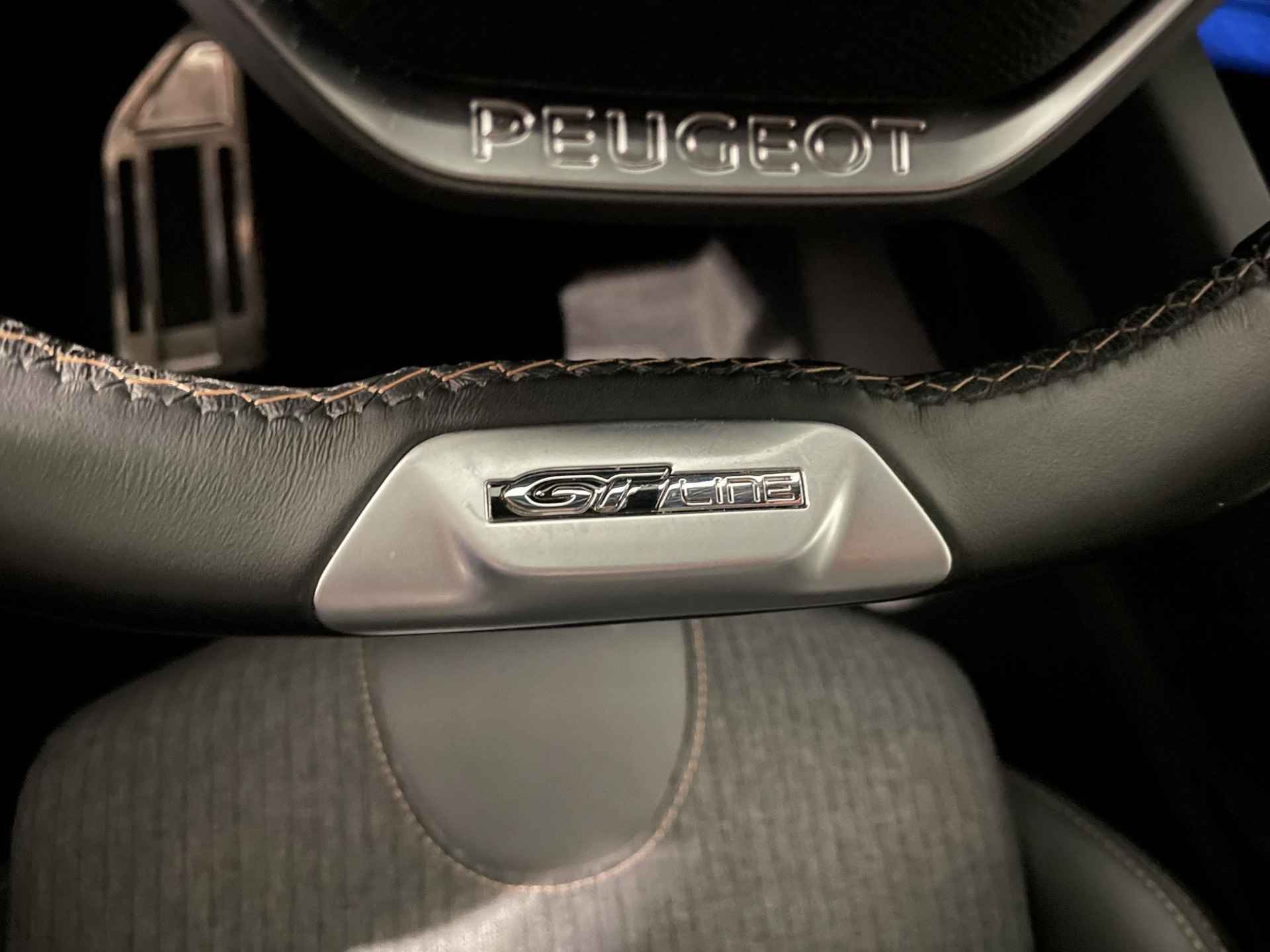 Peugeot 3008 1.2 PureTech GT Line | Navigatie | 360º Camera | Stoelverwarming| Zeer compleet! - 37/48