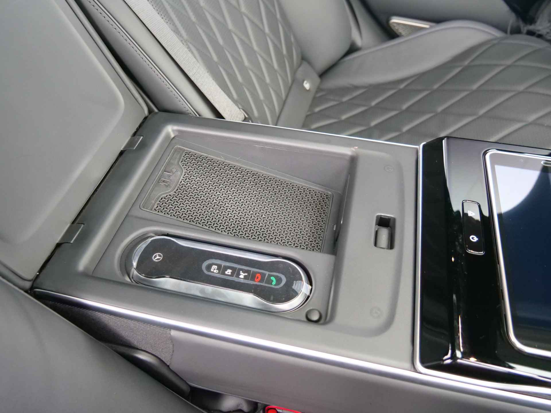 Mercedes-Benz S-Klasse 500 4MATIC 436 Pk Automaat AMG Line Massage / DAB / TV / Burmester 4D / Trekhaak / Apple Carplay / etc - 29/82