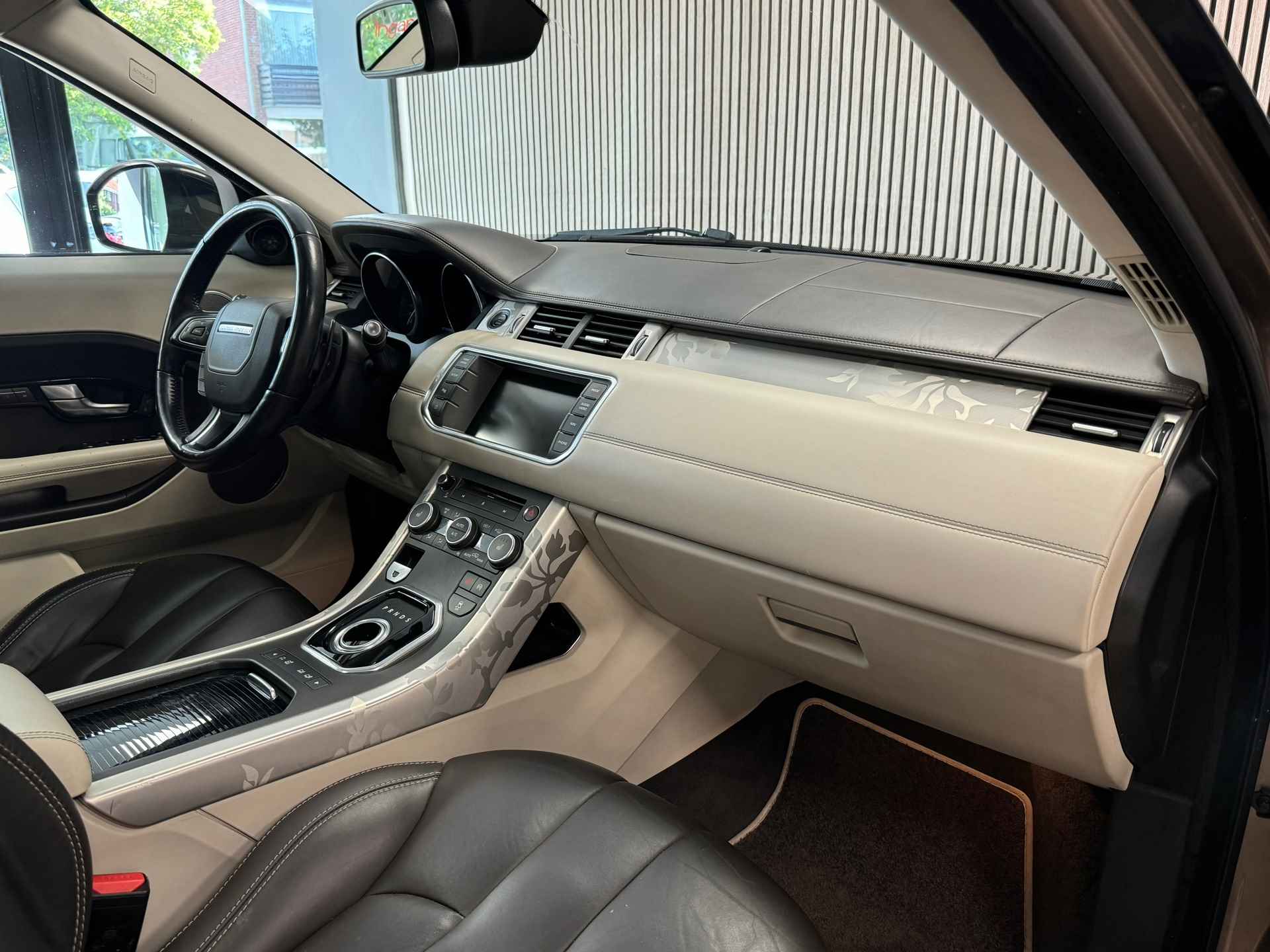 Land Rover Range Rover Evoque 2.0 Si 4WD Prestige AUT. PANORAMADAK AIRCO CRUISE LEDER NAVIGATIE CAMERA STOELVERWARMING - 13/40