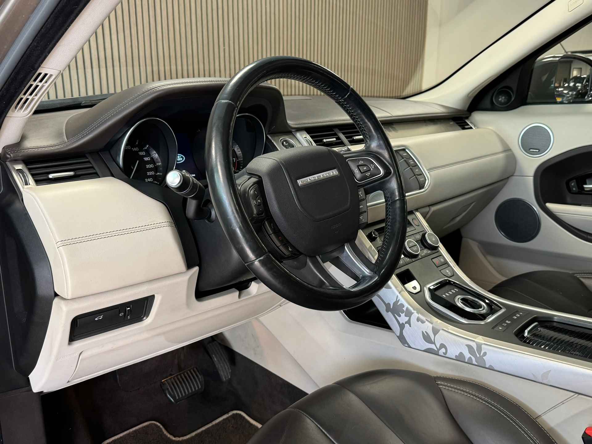 Land Rover Range Rover Evoque 2.0 Si 4WD Prestige AUT. PANORAMADAK AIRCO CRUISE LEDER NAVIGATIE CAMERA STOELVERWARMING - 22/40