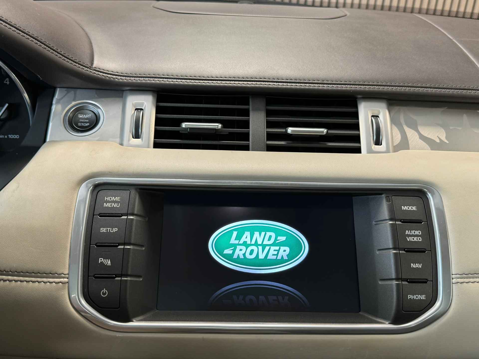 Land Rover Range Rover Evoque 2.0 Si 4WD Prestige AUT. PANORAMADAK AIRCO CRUISE LEDER NAVIGATIE CAMERA STOELVERWARMING - 31/40