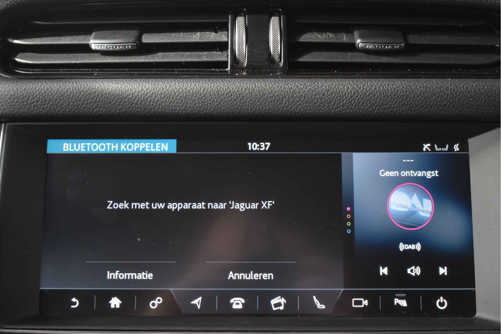 Jaguar XF Sportbrake 2.0t R-Sport R -Design 250 PK | NL-Auto | Nw € 90.000,- | Pano | Leder | Apple Carplay | Camera | Full LEd / Xenon - 62/75
