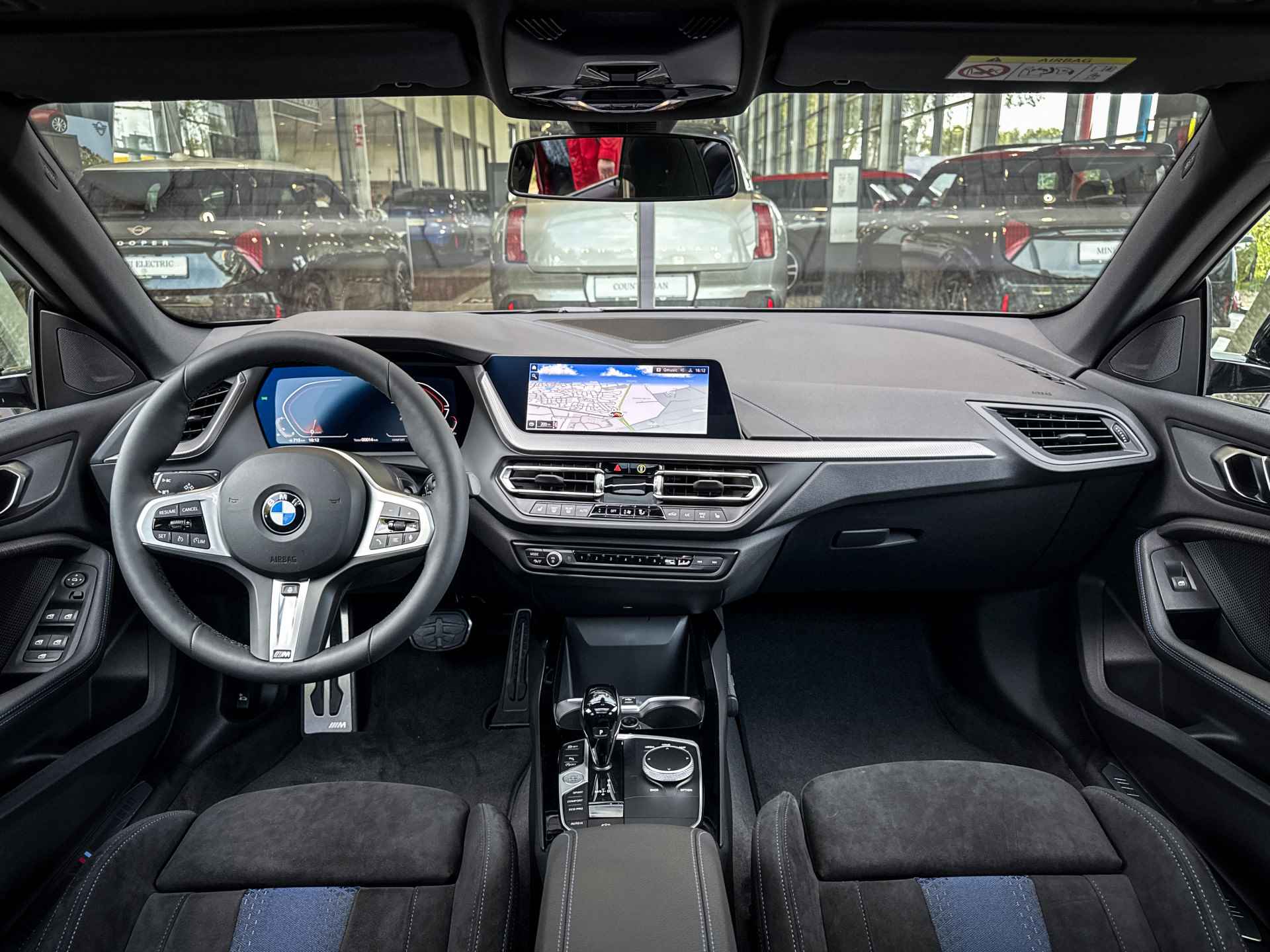 BMW 2 Serie Gran Coupé 218i High Executive M Sport Automaat / Panoramadak / Stoelverwarming / Adaptieve LED / Parking Assistant / Live Cockpit Professional / Cruise Control - 6/35