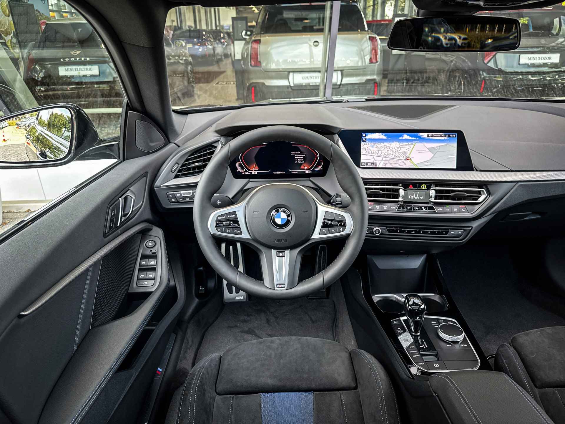 BMW 2 Serie Gran Coupé 218i High Executive M Sport Automaat / Panoramadak / Stoelverwarming / Adaptieve LED / Parking Assistant / Live Cockpit Professional / Cruise Control - 18/35