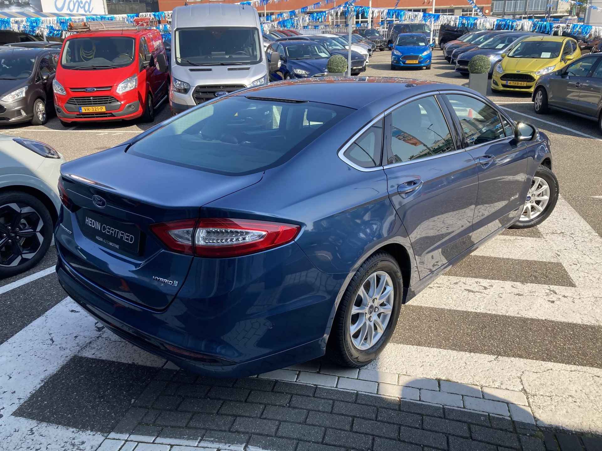 Ford Mondeo 2.0 IVCT HEV Titanium X | Hybrid | Verwarmbare stoelen en voorruit - 2/35