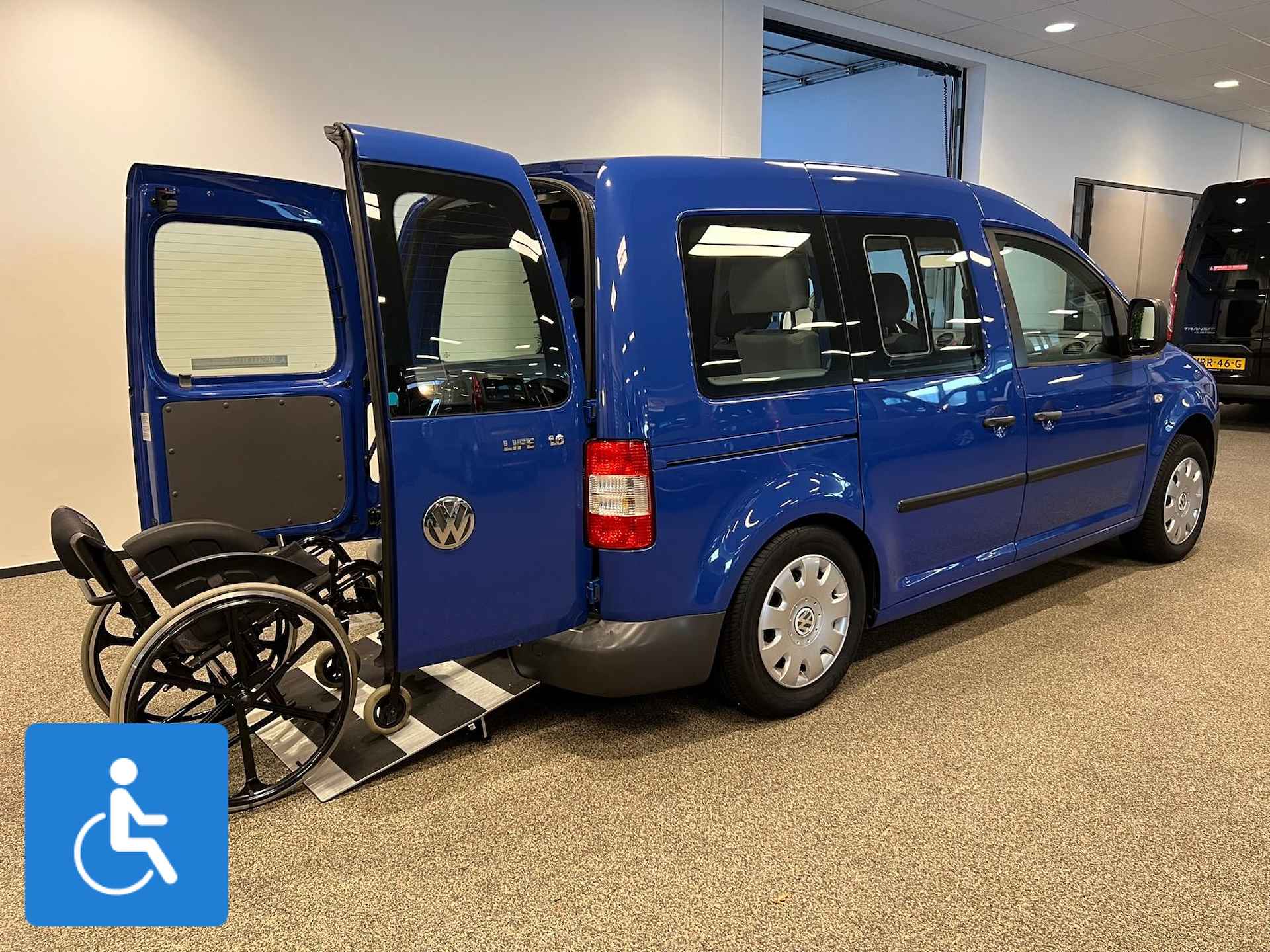 Volkswagen Caddy Rolstoelauto 3+1 - 3/33