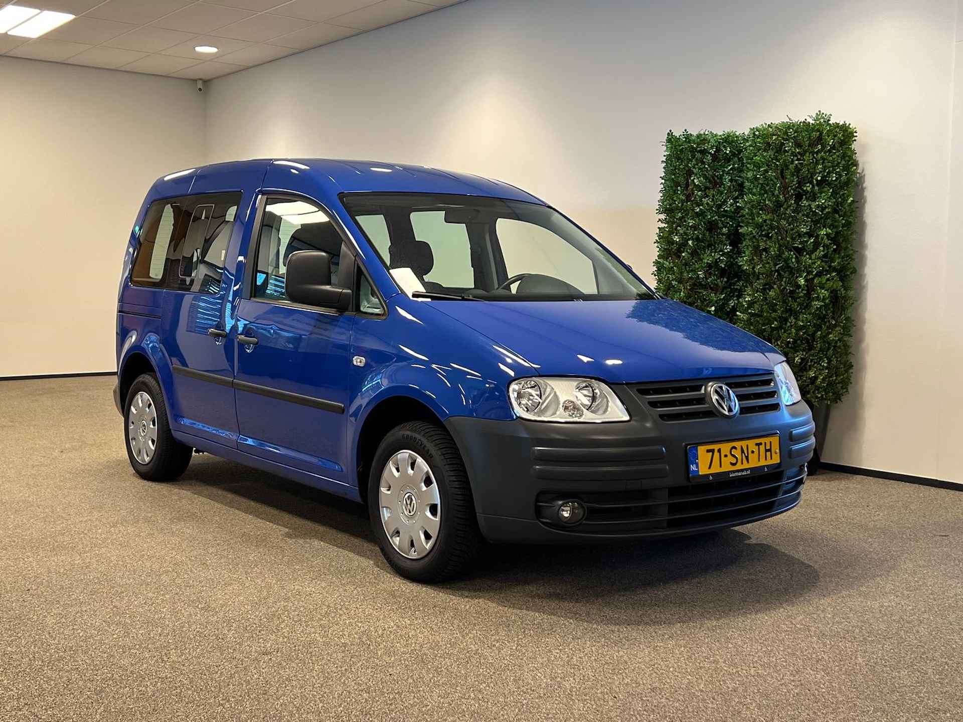 Volkswagen Caddy Rolstoelauto 3+1 - 22/33