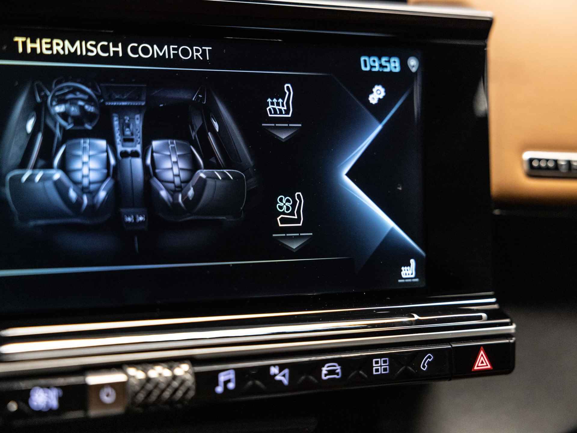 DS 7 Crossback E-Tense 4x4 Louvre | Panorama schuif/kanteldak |  HiFi FOCAL | Elektrische achterklep | Geventileerde, verwarmde voorstoelen met massagefunctie | DS Drive Assist | 360 vision | - 46/59