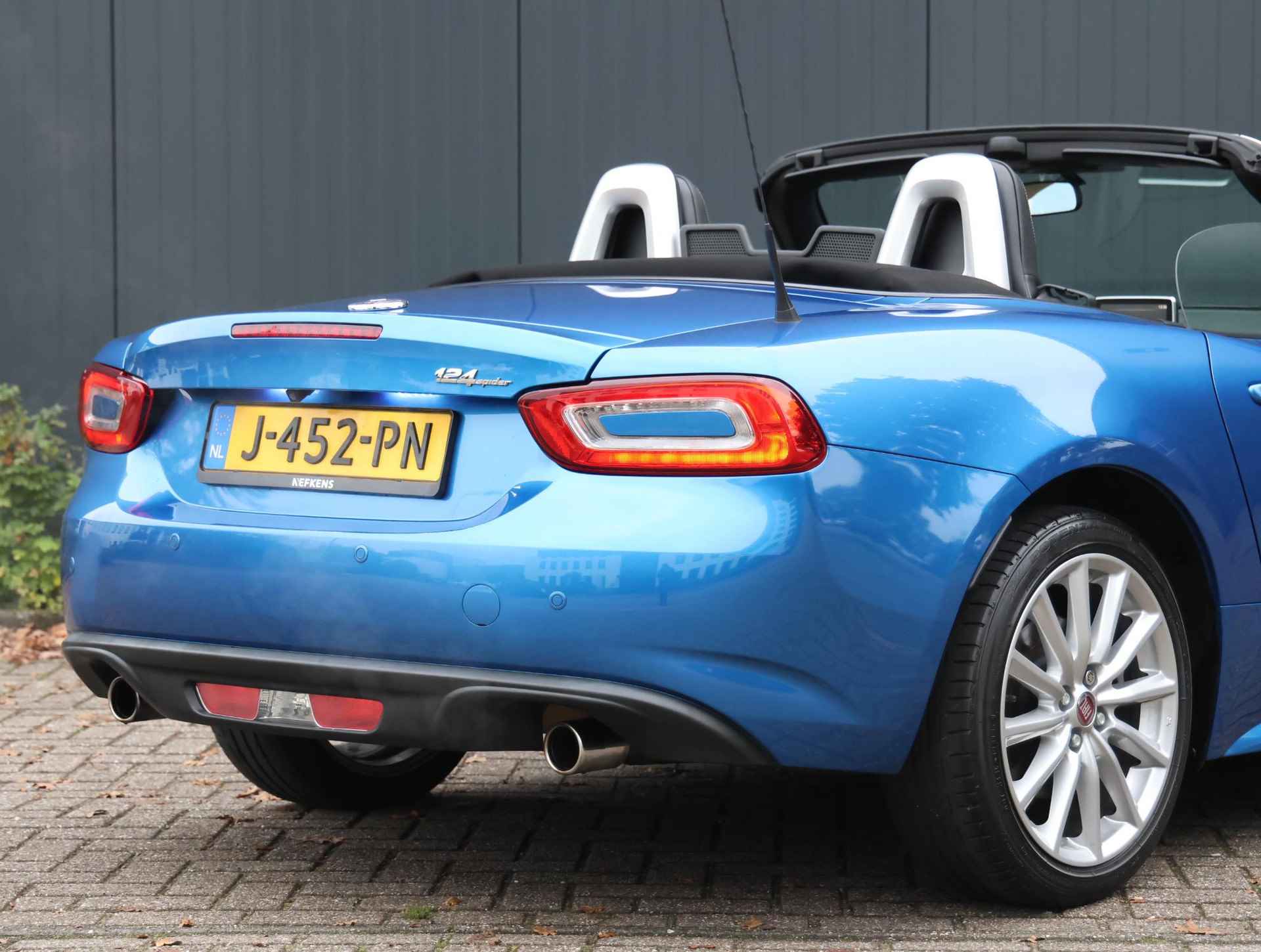 Fiat 124 Spider 140pk MultiAir Turbo Lusso (UNIEK!!/Climate/Cruise/PDC/LMV/GOED ondh.) - 42/42