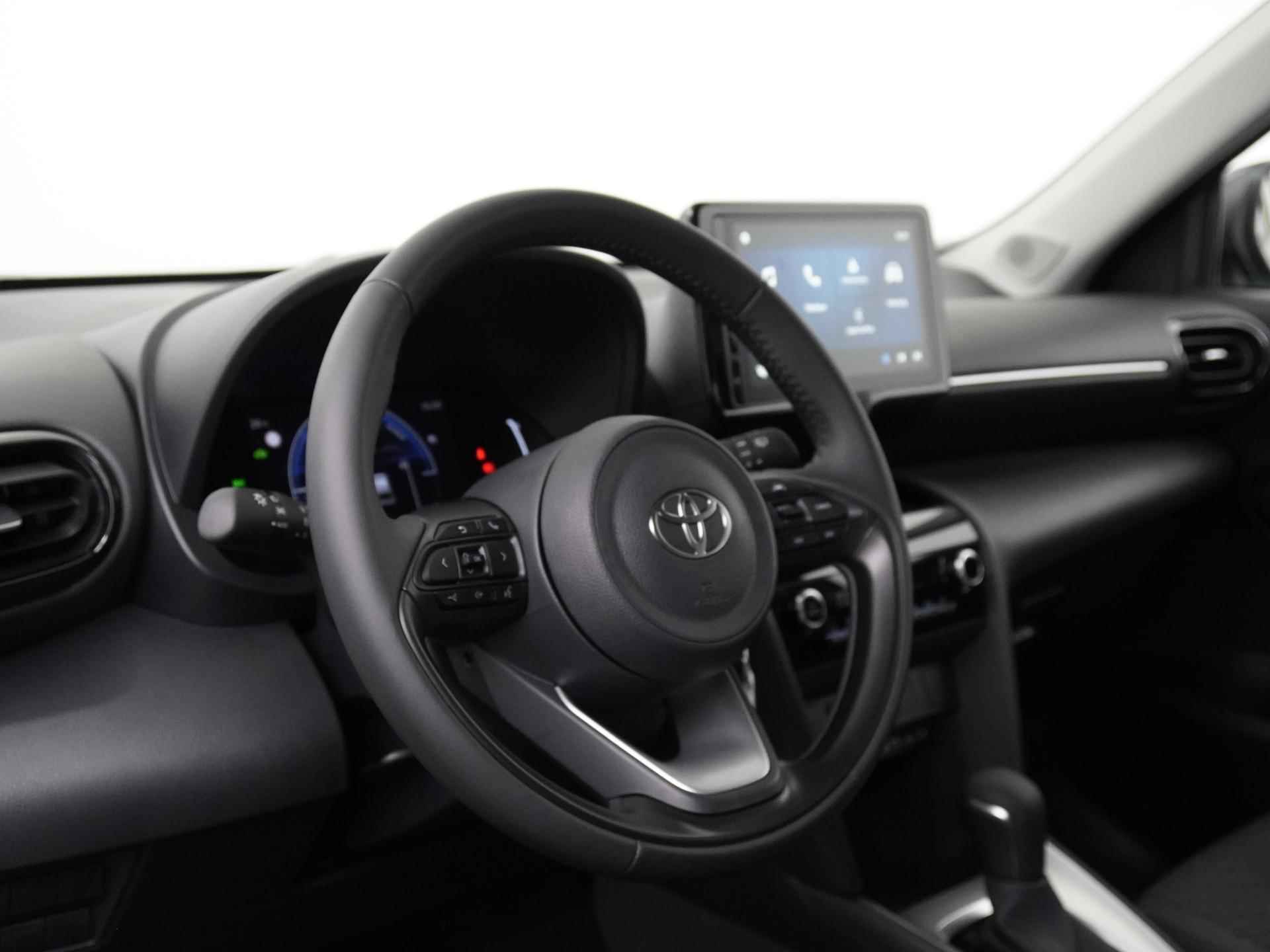 Toyota Yaris Cross 1.5 Hybrid Comfort | Camera | Toyota Safety Sense 3 | Apple Carplay | Virtual Cockpit | Zondag Open! - 31/33