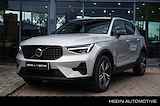 Volvo XC40 2.0 B4 Plus Dark | 2.000 kg trekgewicht! | Automaat | Elektrische trekhaak | Stoel & Stuurverwarming | Adaptieve Cruise + Pilot Assist | Parkeersensoren Voor & Achter + Camera | BLIS | Keyless Entry