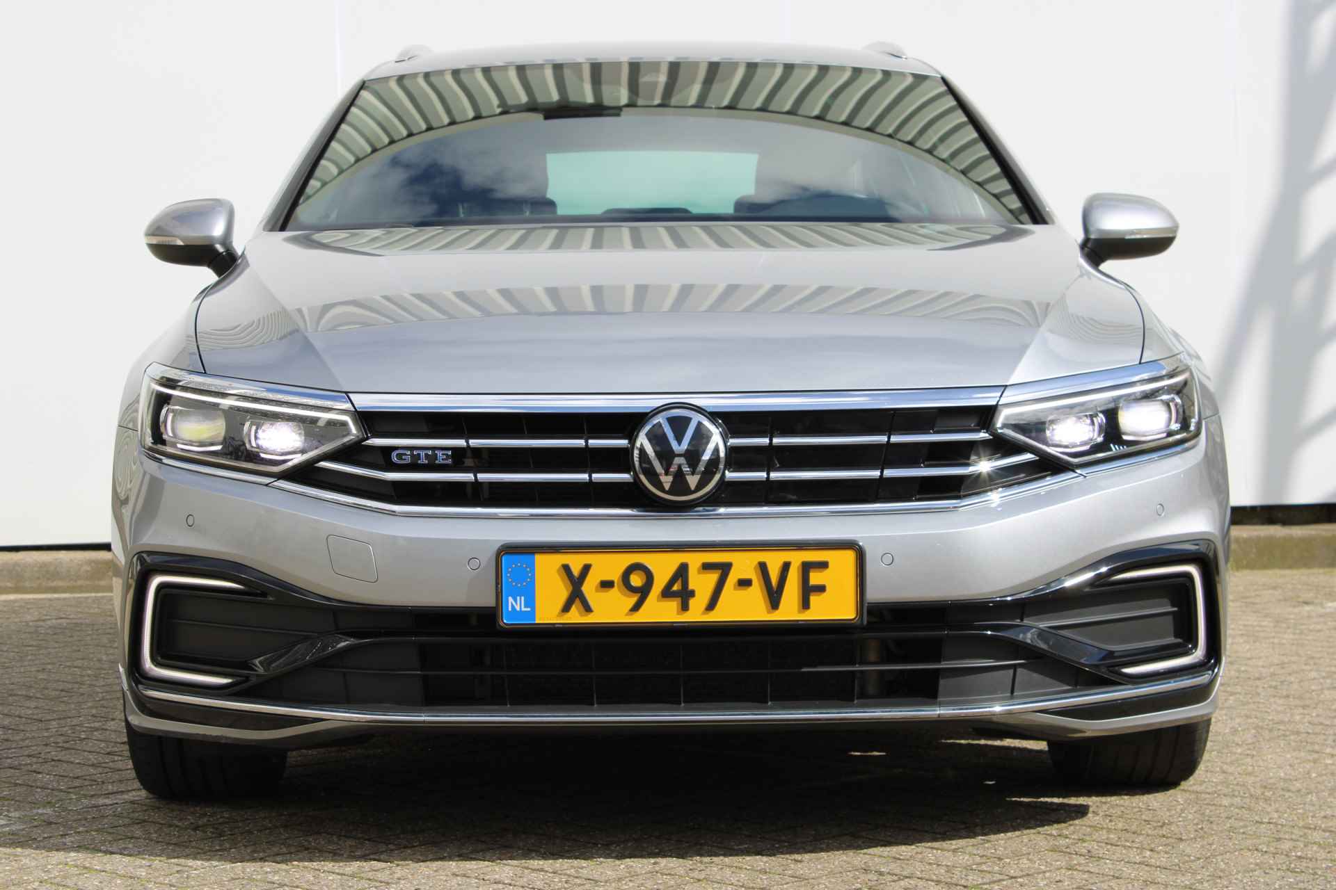Volkswagen Passat Variant 1.4 TSI PHEV GTE Business | Camera | Navigatie | Stoel & Stuurverwarming | Elek.Trekhaak | Matrix LED | Active Info Disp - 3/51