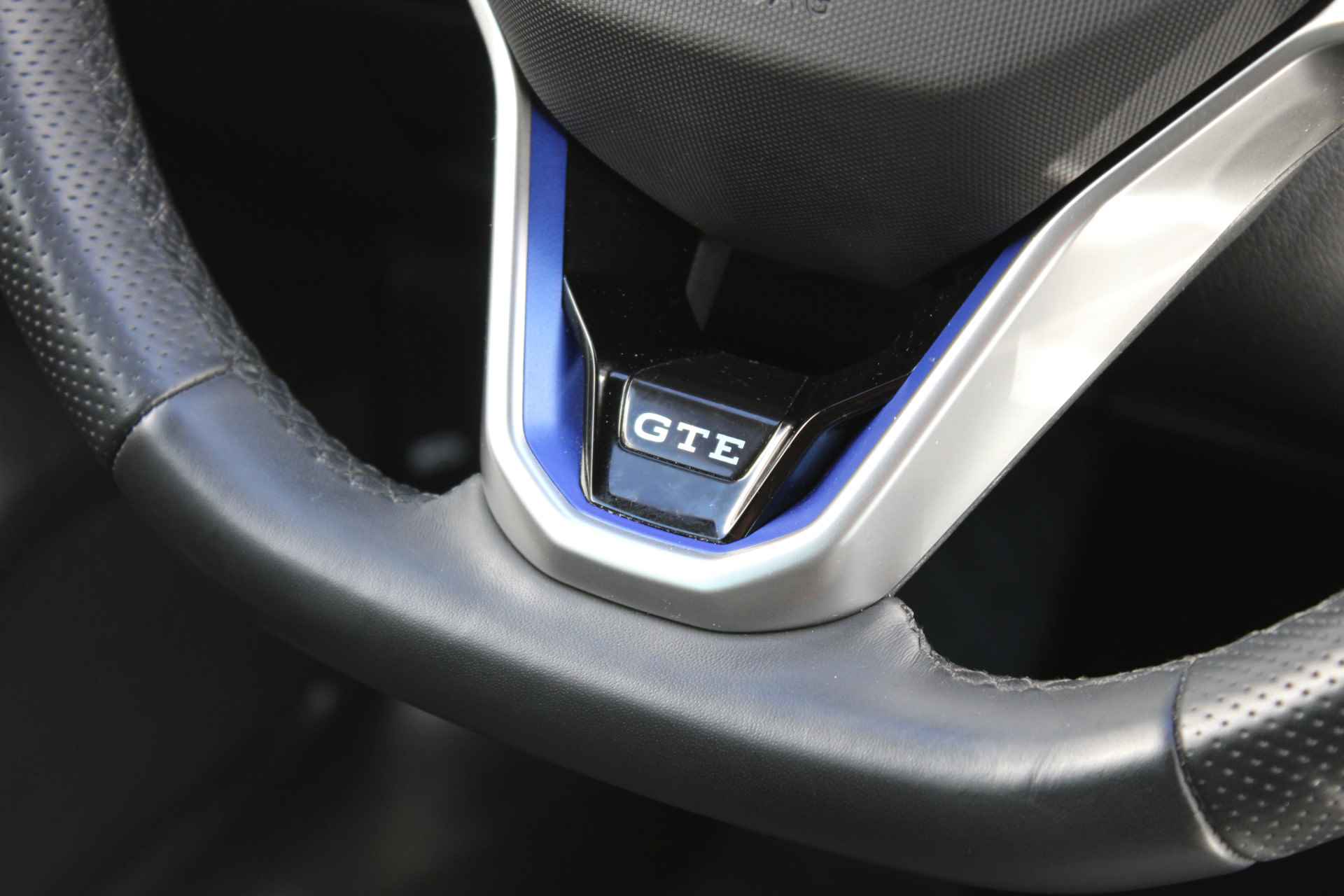 Volkswagen Passat Variant 1.4 TSI PHEV GTE Business | Camera | Navigatie | Stoel & Stuurverwarming | Elek.Trekhaak | Matrix LED | Active Info Disp - 34/51