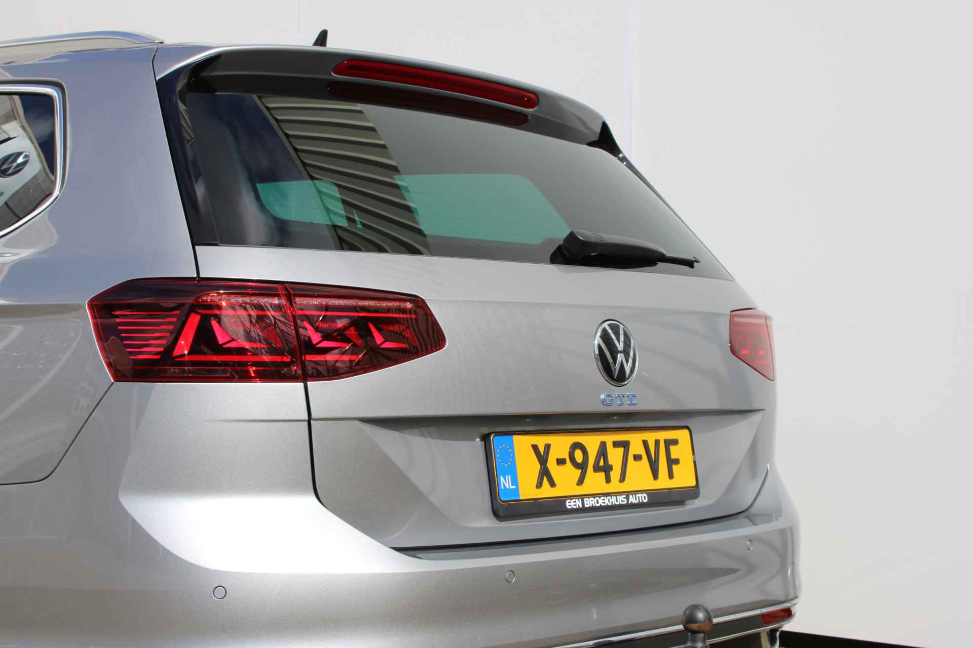 Volkswagen Passat Variant 1.4 TSI PHEV GTE Business | Camera | Navigatie | Stoel & Stuurverwarming | Elek.Trekhaak | Matrix LED | Active Info Disp - 51/51