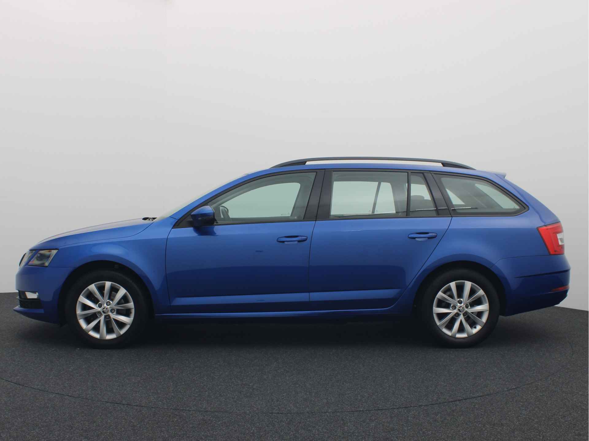 Škoda Octavia Combi 1.0 TSI Greentech Ambition Business TREKHAAK / CARPLAY / NAVI / CLIMA / PDC / CRUISE / NL-AUTO - 3/37