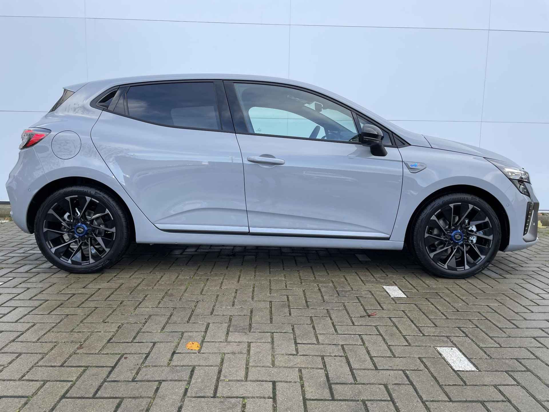 Renault Clio 1.6 E-Tech Full Hybrid 145 Esprit Alpine | 360° Rondomzichtcamera | Bose Audio | Stoelverwarming - 11/44