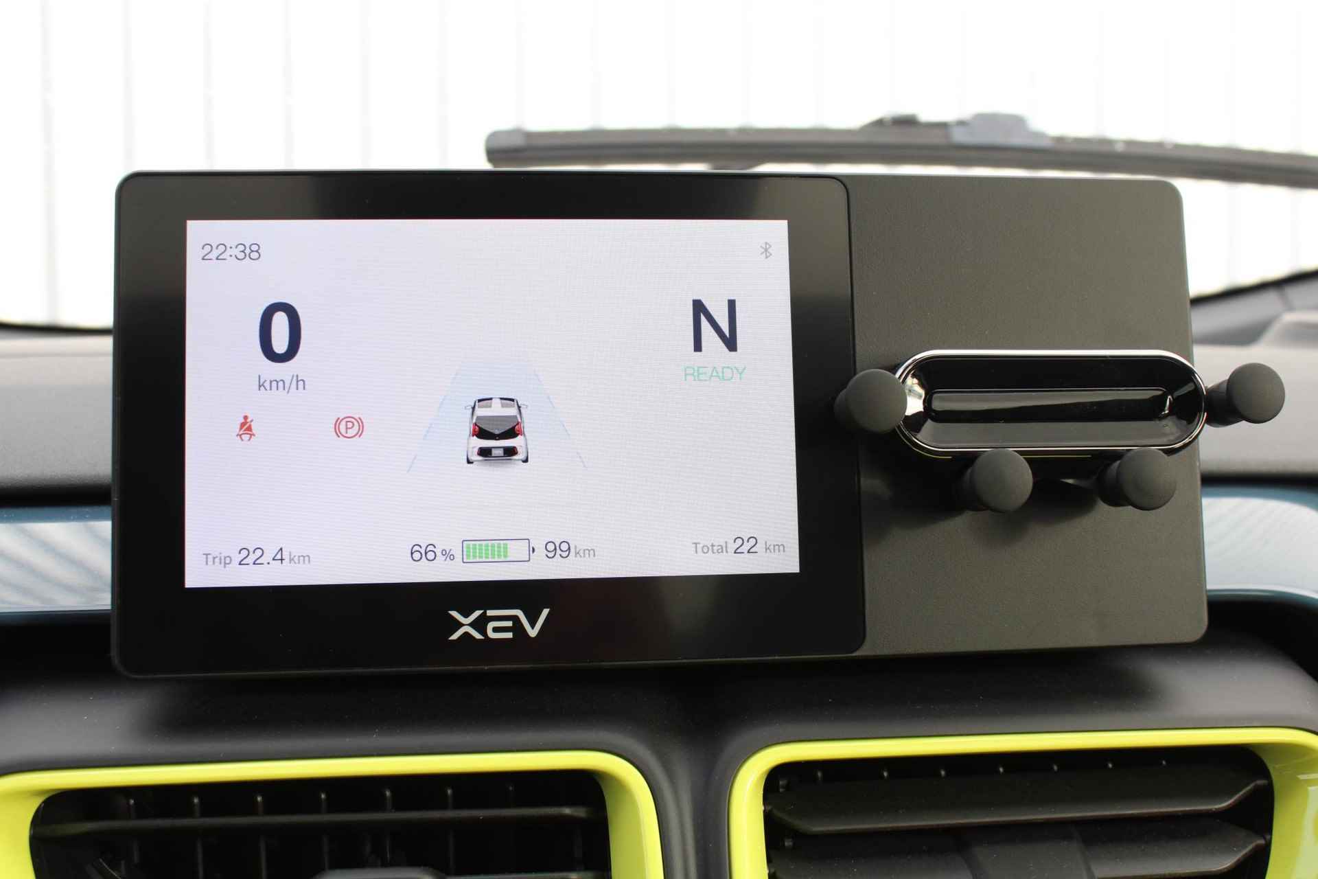 XEV YOYO, Airco, Keyless start, Bluetooth audio, Elektrische ramen, Elektrisch verstelbare spiegels, Elektrische kofferbak, 7'' Scherm, 3 USB-aansluiting - 26/30