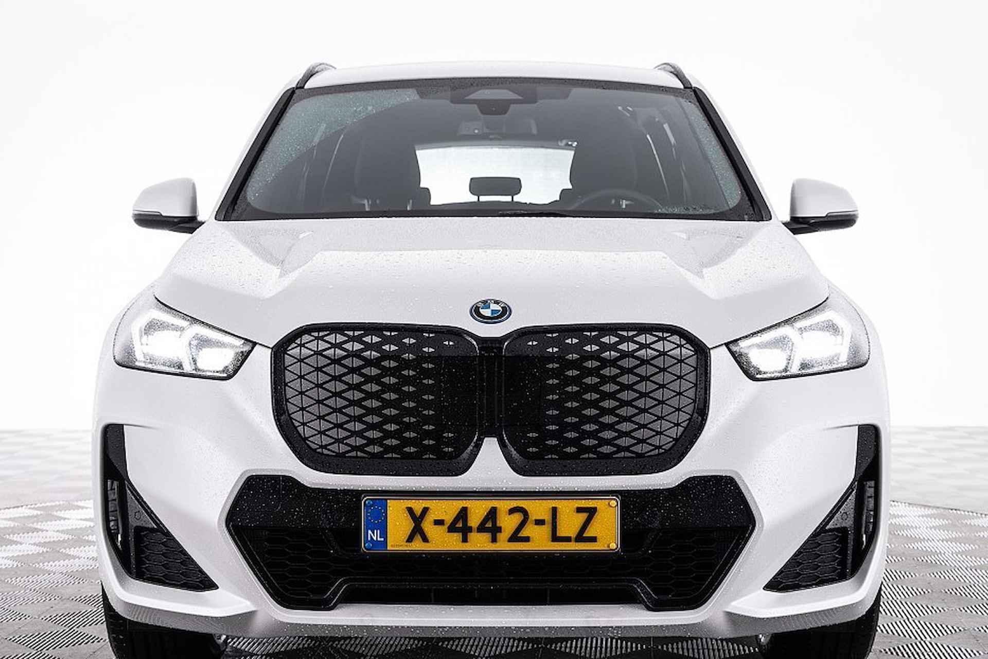 BMW iX1 eDrive20 67 kWh M-Sport | NWE MODEL | Full LED ✅ 1e Eigenaar . - 21/26