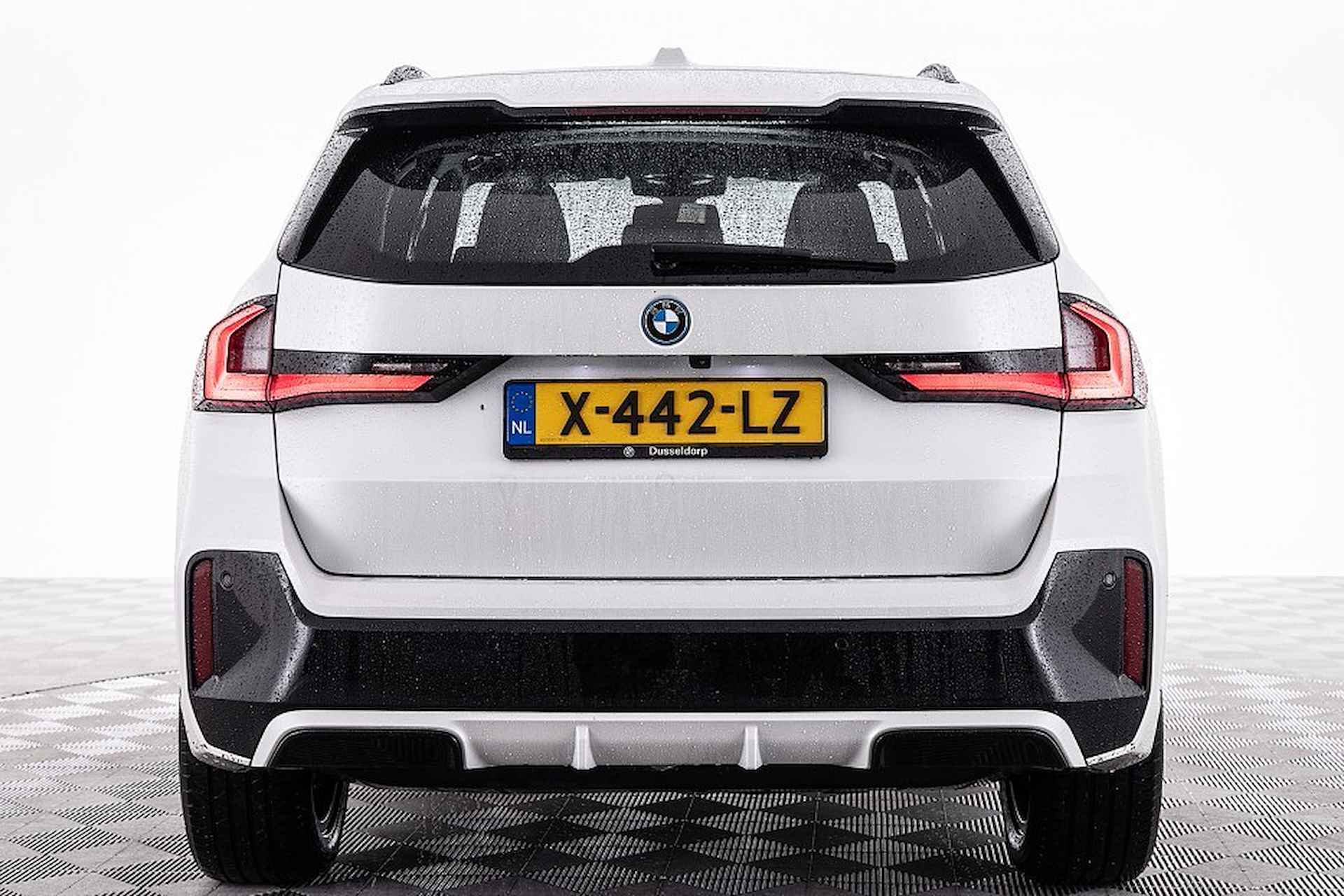 BMW iX1 eDrive20 67 kWh M-Sport | NWE MODEL | Full LED ✅ 1e Eigenaar . - 23/26