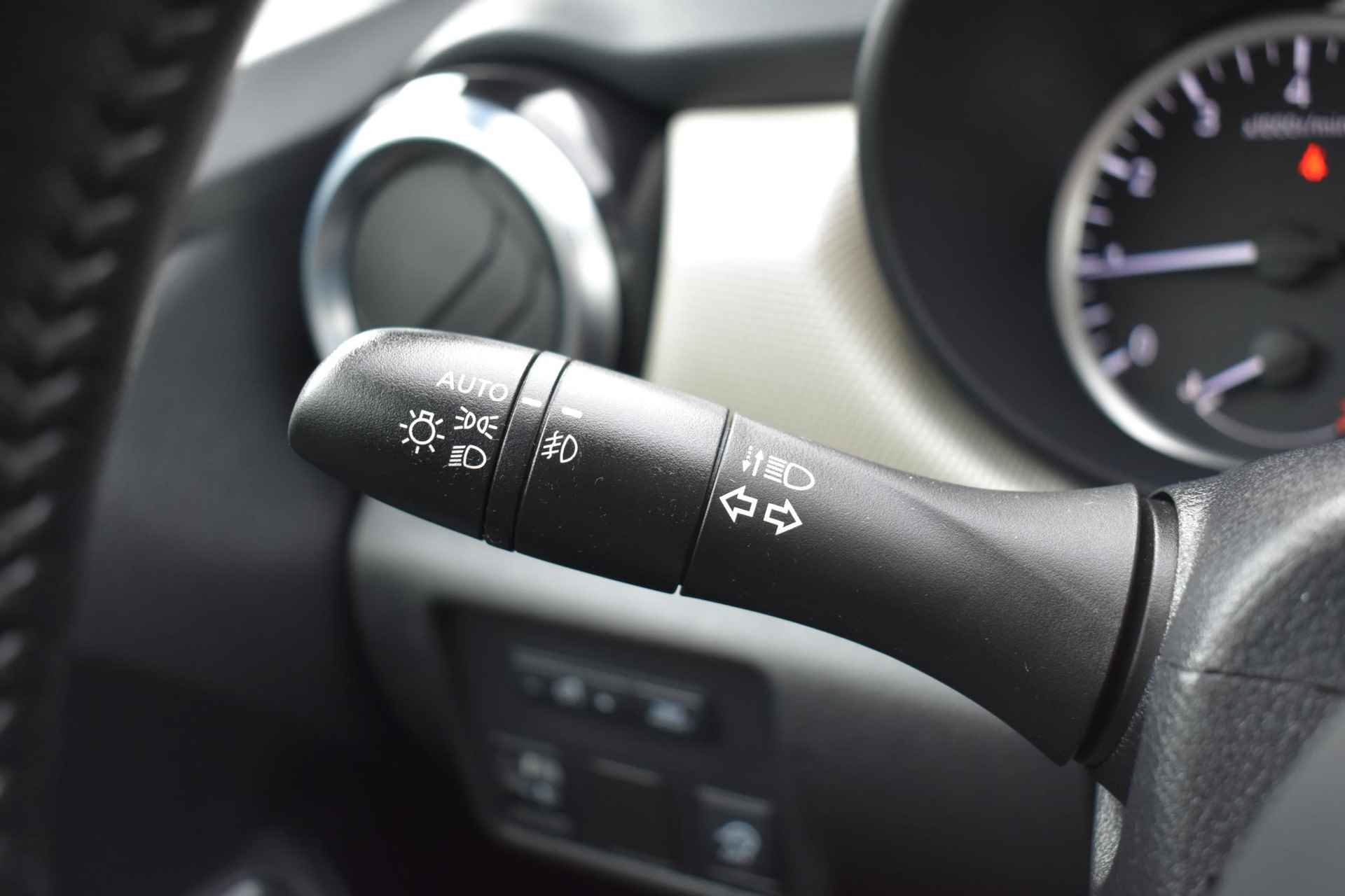 Nissan Micra IG-T N-Connecta | Camera | Navi | Cruise & Climate Control | Trekhaak | Parkeersensoren | Bluetooth | 12 Maanden Bovag Garantie - 16/28