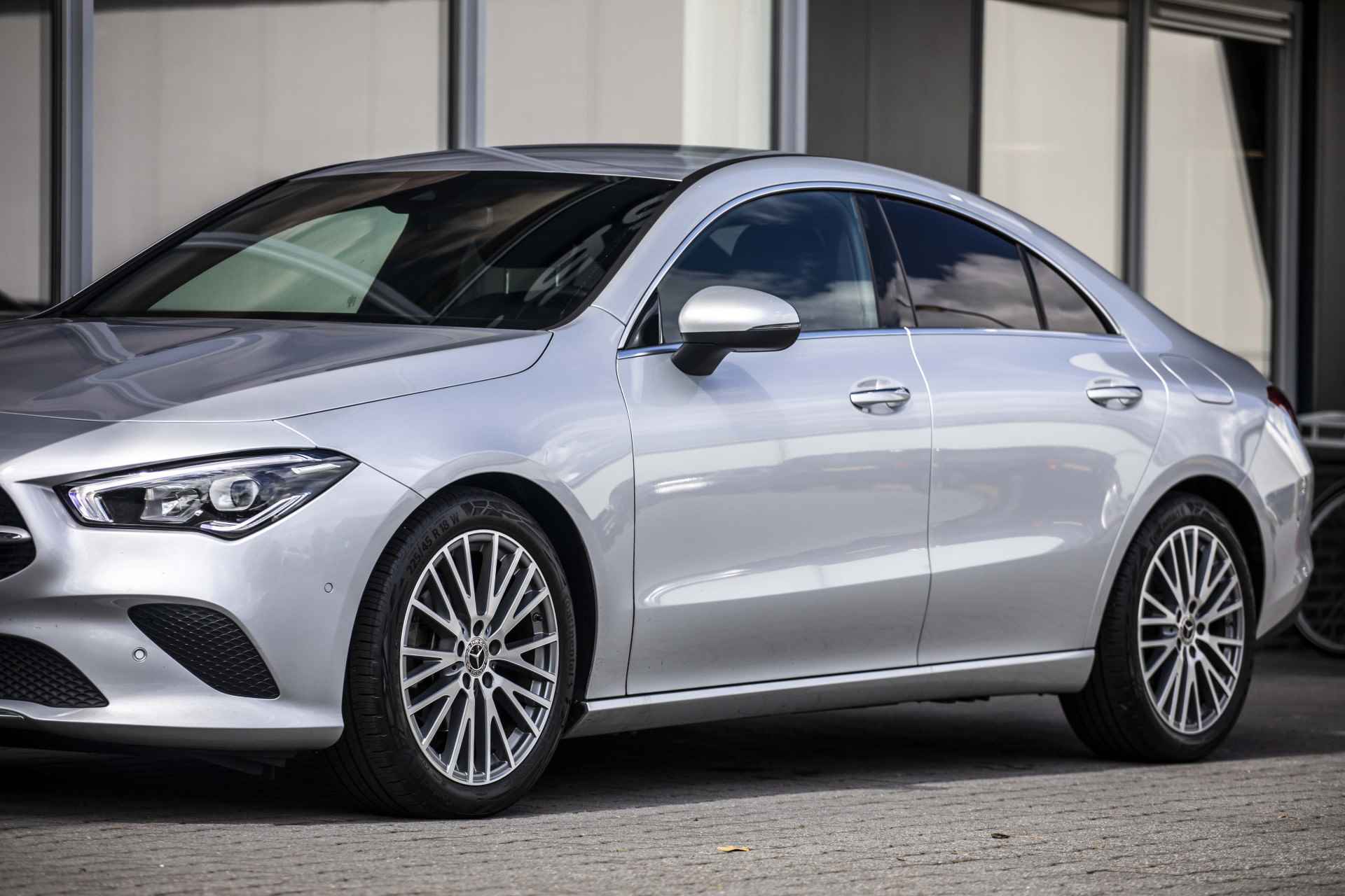 Mercedes-Benz CLA-Klasse 180 Luxury Line | NL Auto | Carplay | Keyless | LED - 15/40