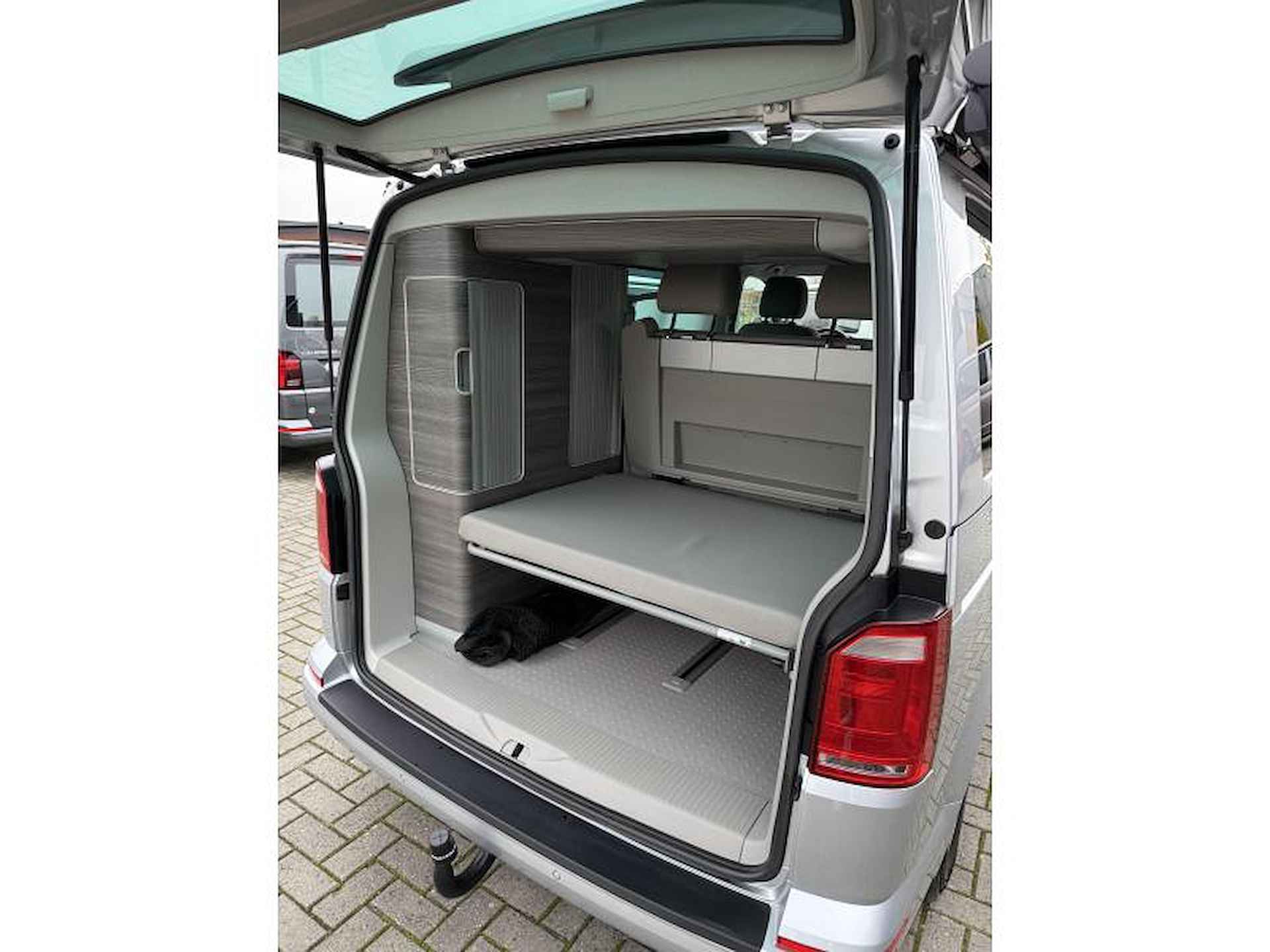 Volkswagen T6 California Ocean  150 DSG - 16/22