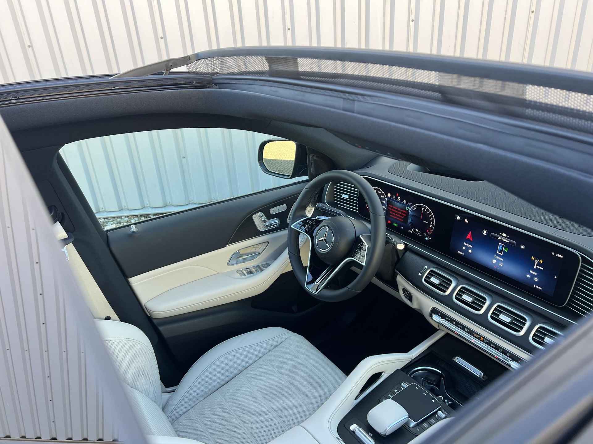 Mercedes-Benz GLE Coupé 400 e 4MATIC AMG Line | Leder Beige | Premium Plus | Night Pakket | Winter Pakket | Rijassistentie Pakket | Panoramadak | AIRMATIC | Burmester Surround | Head-up Display | Apple CarPlay | Android Auto | 360° Camera | Stoelventilatie - 6/49