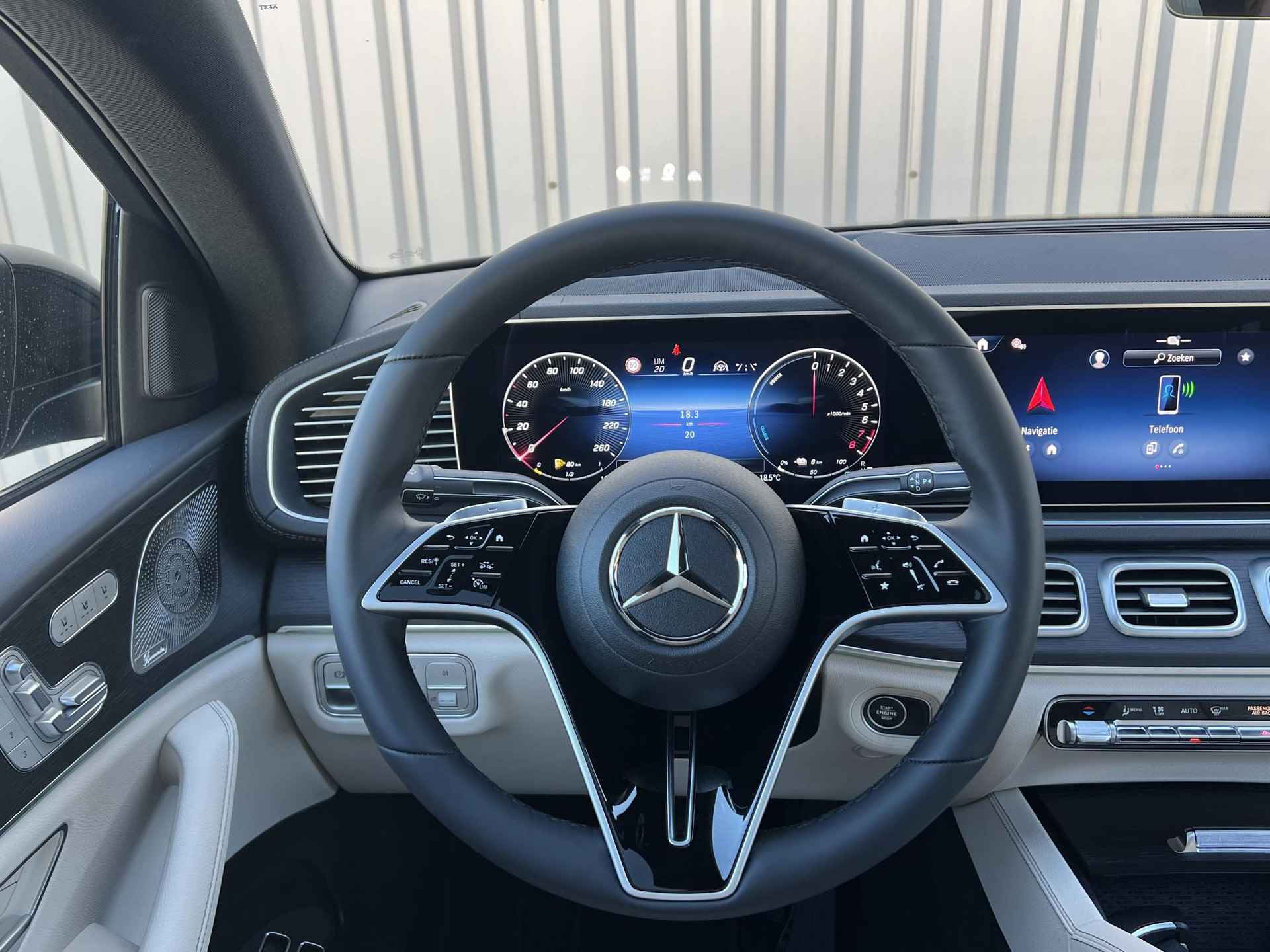 Mercedes-Benz GLE Coupé 400 e 4MATIC AMG Line | Leder Beige | Premium Plus | Night Pakket | Winter Pakket | Rijassistentie Pakket | Panoramadak | AIRMATIC | Burmester Surround | Head-up Display | Apple CarPlay | Android Auto | 360° Camera | Stoelventilatie - 11/49