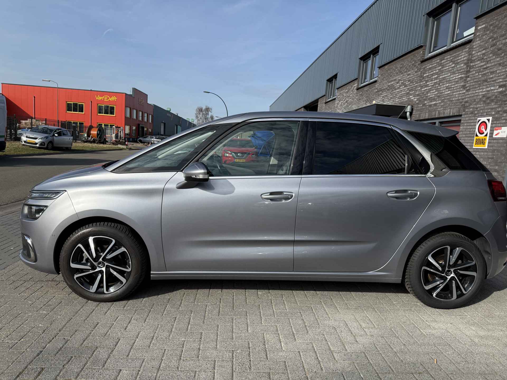 Citroën C4 Spacetourer 1.2 PureTech Shine | 2E EIGENAAR | 12MND GARANTIE | NAVI | CARPLAY | CRUISE | LMV | PANODAK | - 10/44