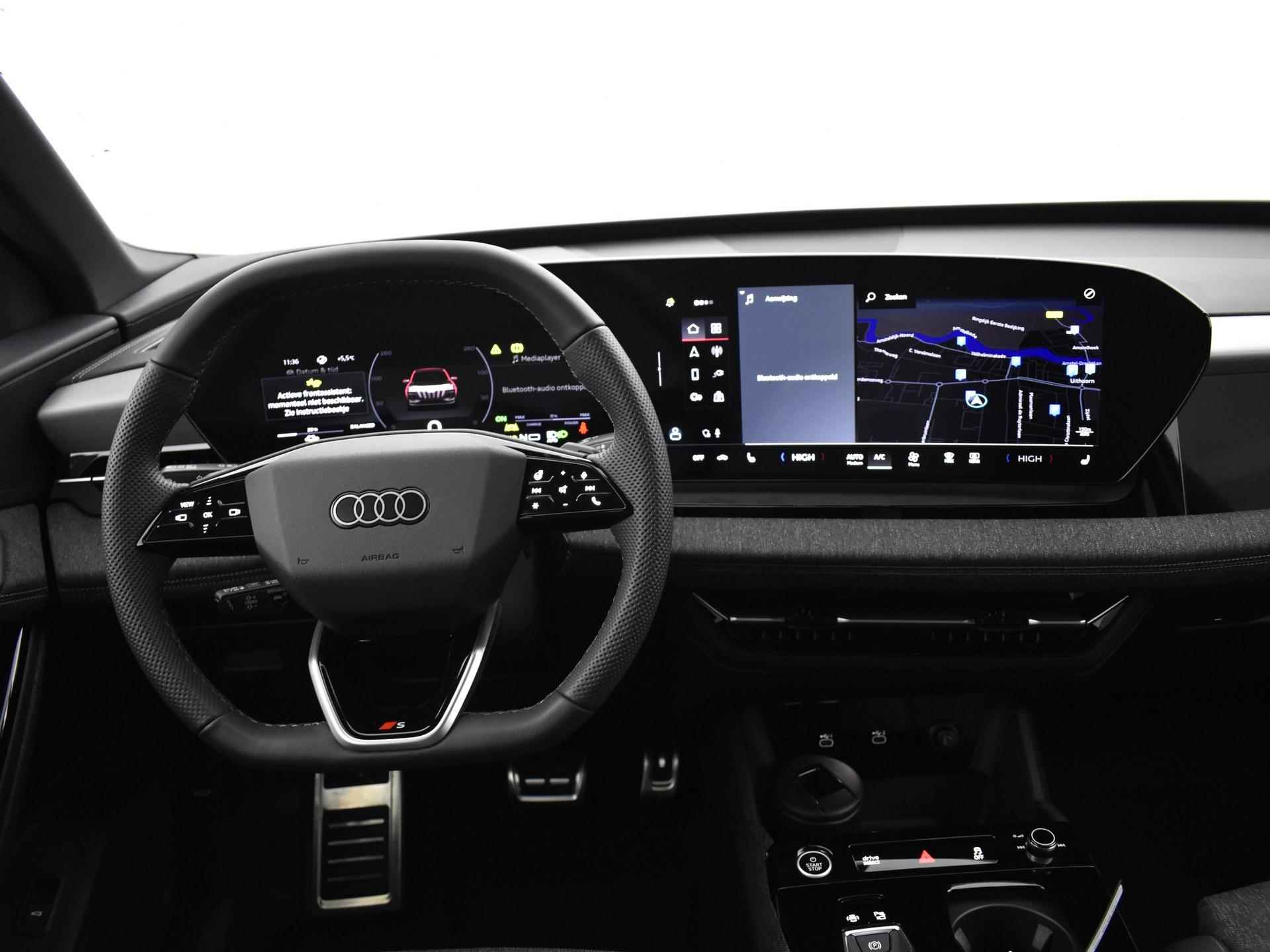 Audi Q6 e-tron Launch Edition e-tron 252 PK · Tech plus · Privacy glas - 3/44