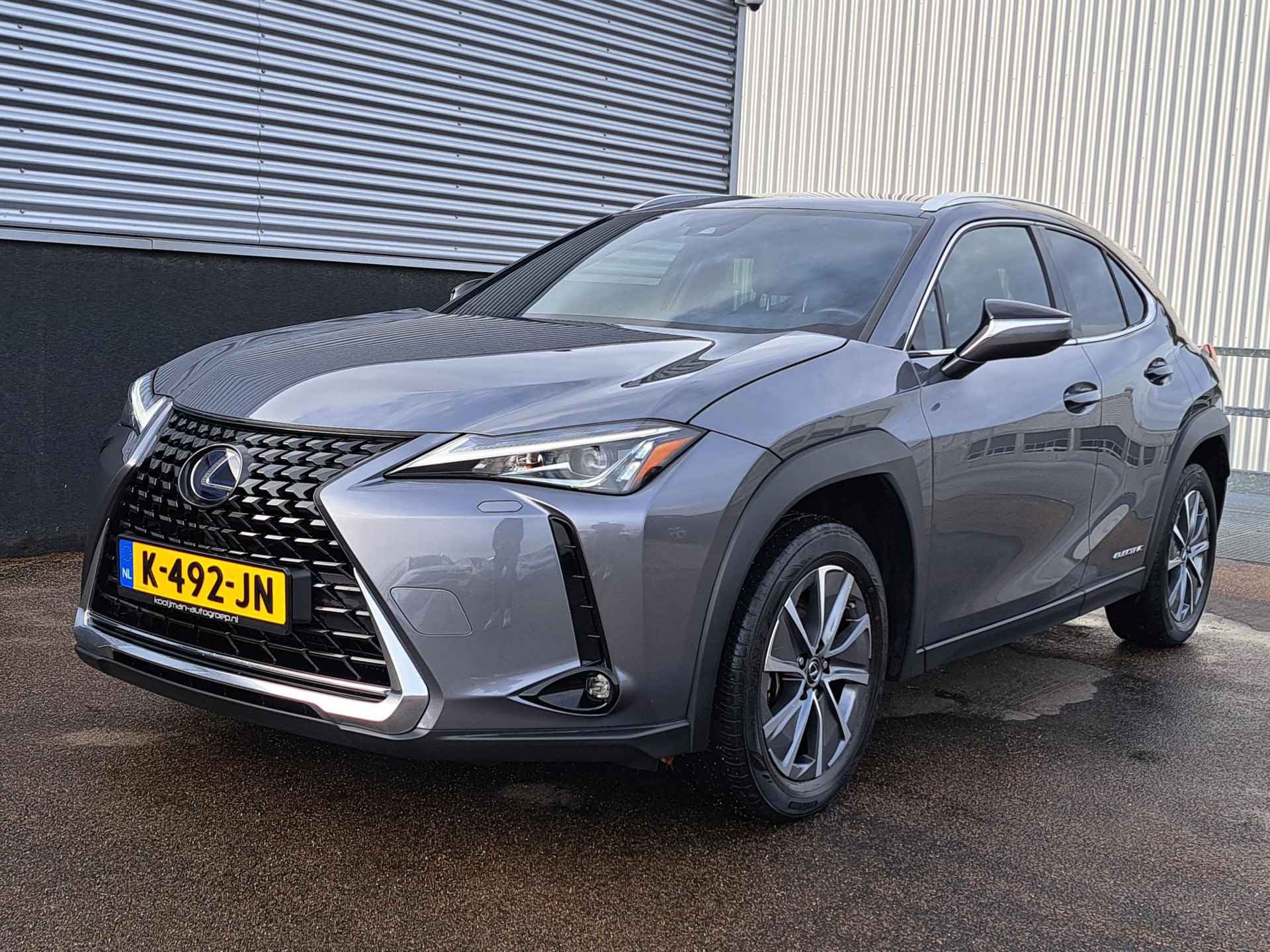 Lexus UX 300e Business 54 kWh Nederlandse auto, Apple Carplay & Android auto Navigatie, BTW-auto, Elektrische bestuurdersstoel. - 4/55