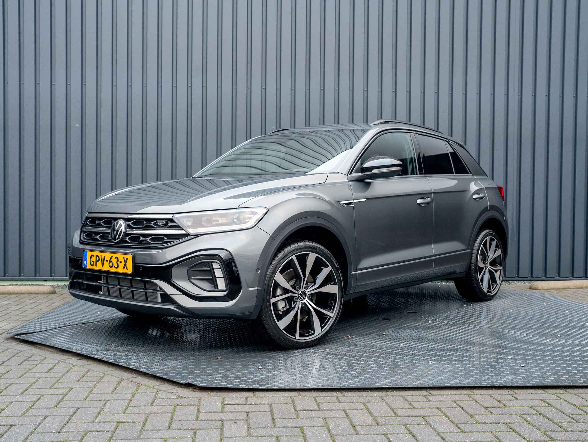 Volkswagen T-Roc 1.5 TSI R-Line Business | Elk A-klep | Side Assist | IQ Light | Camera | Keyless | Prijs Rijklaar!! - 44/49