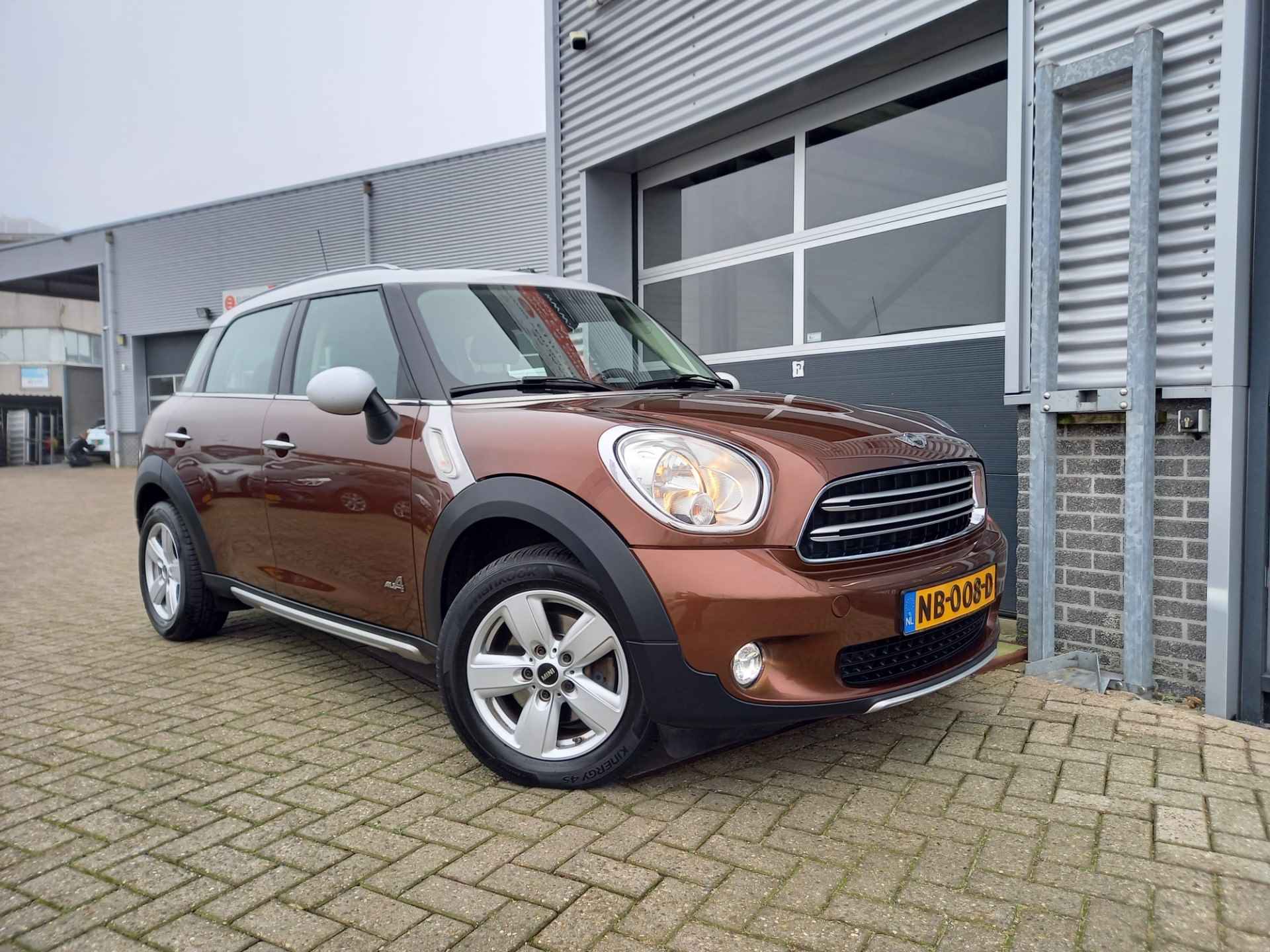 MINI Countryman 1.6 Cooper ALL4 Pepper 4X4 - PDC - CRUISE - CLIMATE - NAVI - - 2/48