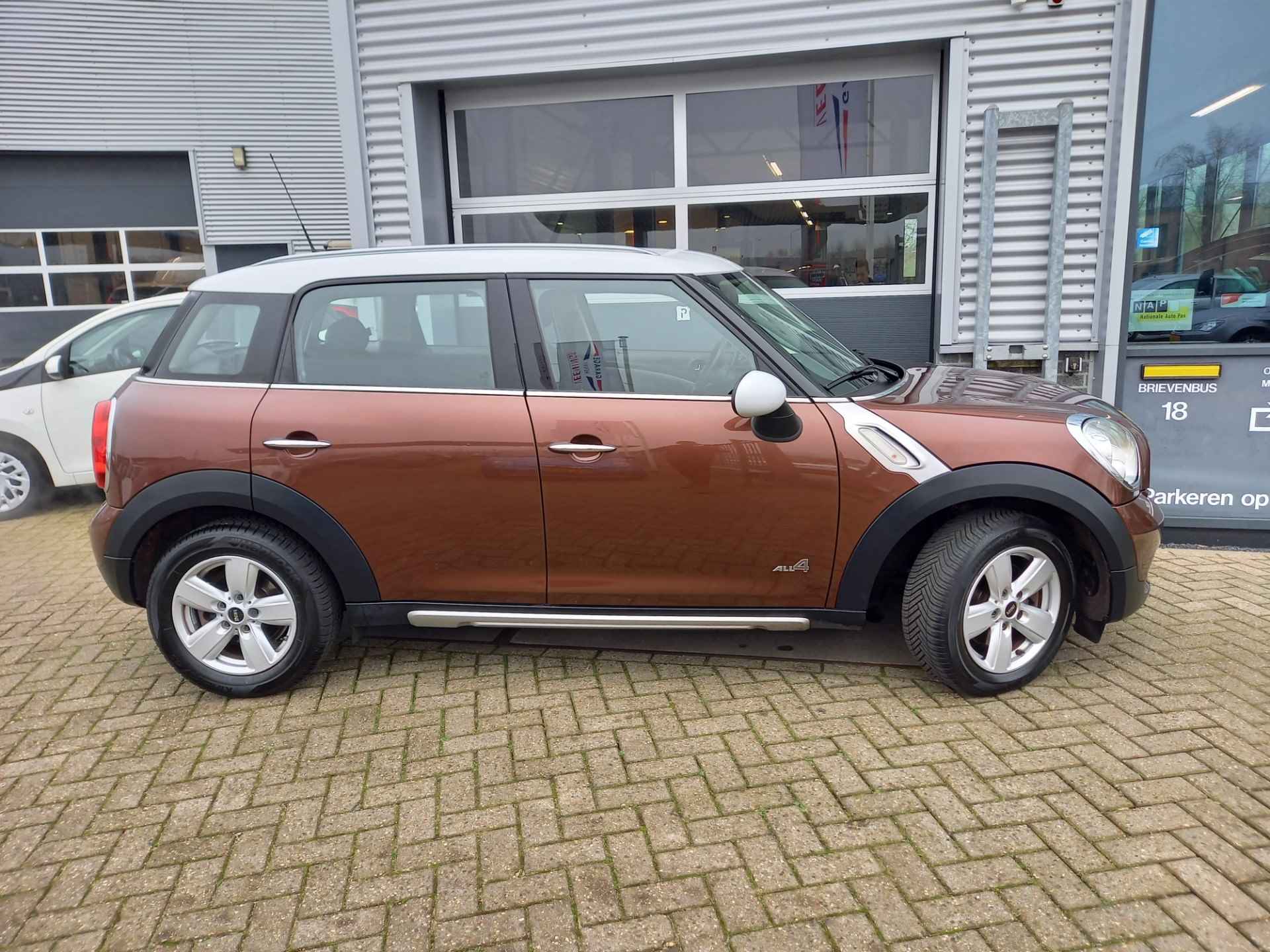 MINI Countryman 1.6 Cooper ALL4 Pepper 4X4 - PDC - CRUISE - CLIMATE - NAVI - - 10/48