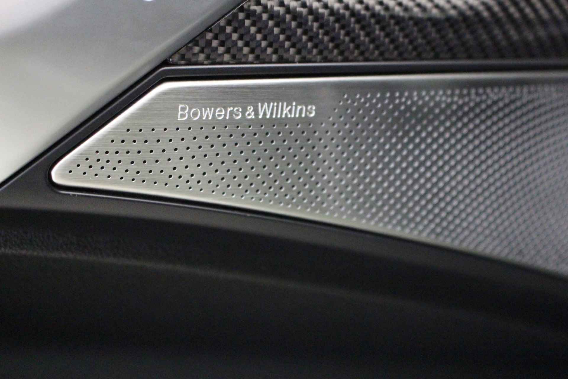 BMW X6 xDrive40i M-Sport | 22'' | CoPilot | Bowers & Wilkins | Panorama Sky Lounge | Special request lak - 11/41