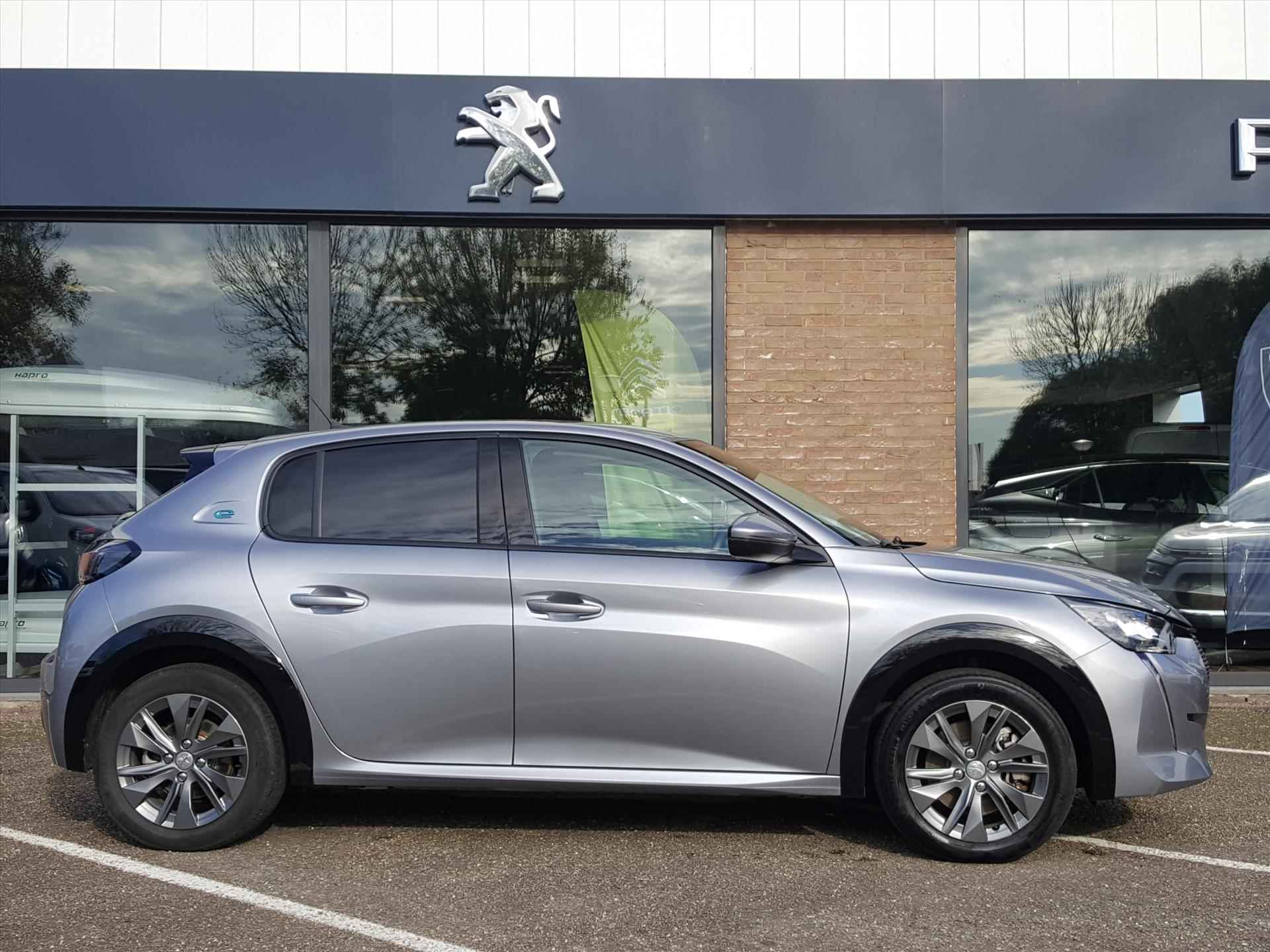 PEUGEOT e-208 EV 50kWh 136pk Allure 3-FASE Navigatie | Cruise & Climate control | Parkeersensoren | KEYLESS start | LMV | Subsidie €2000,- - 3/50