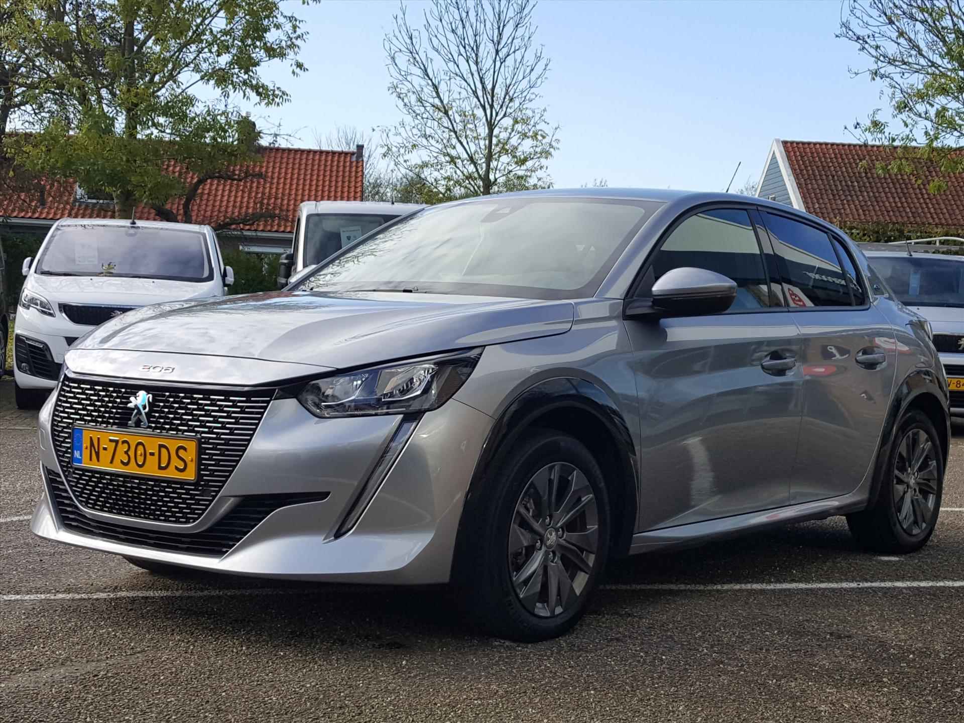 PEUGEOT e-208 EV 50kWh 136pk Allure 3-FASE Navigatie | Cruise & Climate control | Parkeersensoren | KEYLESS start | LMV | Subsidie €2000,- - 9/50