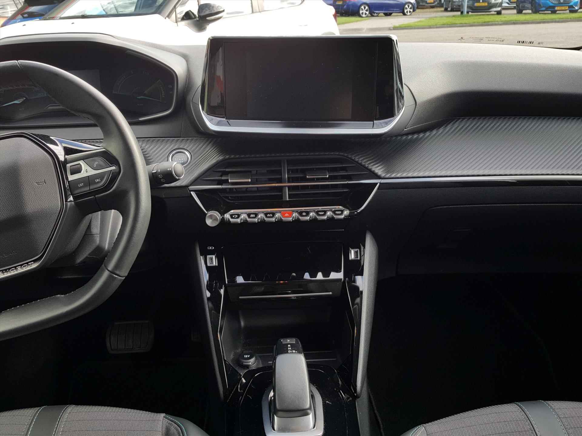 PEUGEOT e-208 EV 50kWh 136pk Allure 3-FASE Navigatie | Cruise & Climate control | Parkeersensoren | KEYLESS start | LMV | Subsidie €2000,- - 22/50