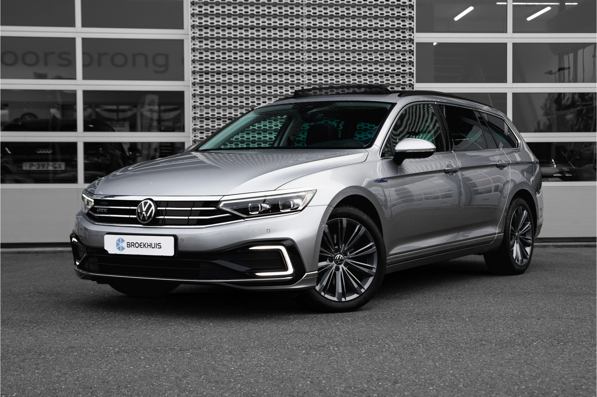 Volkswagen Passat Variant 1.4 TSI PHEV GTE Business | Panoramadak |