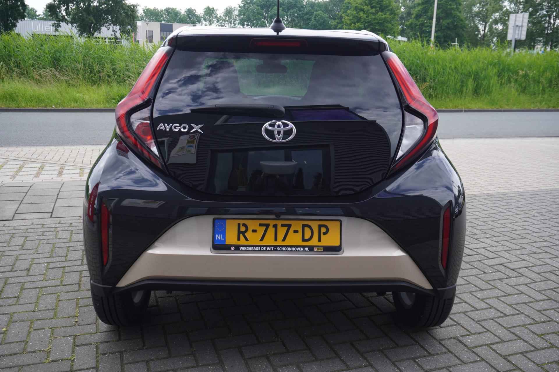 Toyota Aygo X 1.0 VVT-i MT first / Achteruitrijcamera / Airco - 3/28