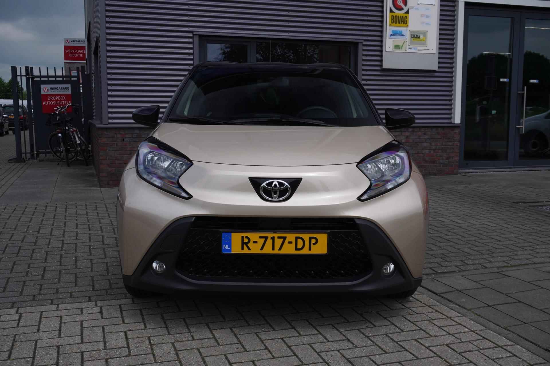 Toyota Aygo X 1.0 VVT-i MT first / Achteruitrijcamera / Airco - 7/28