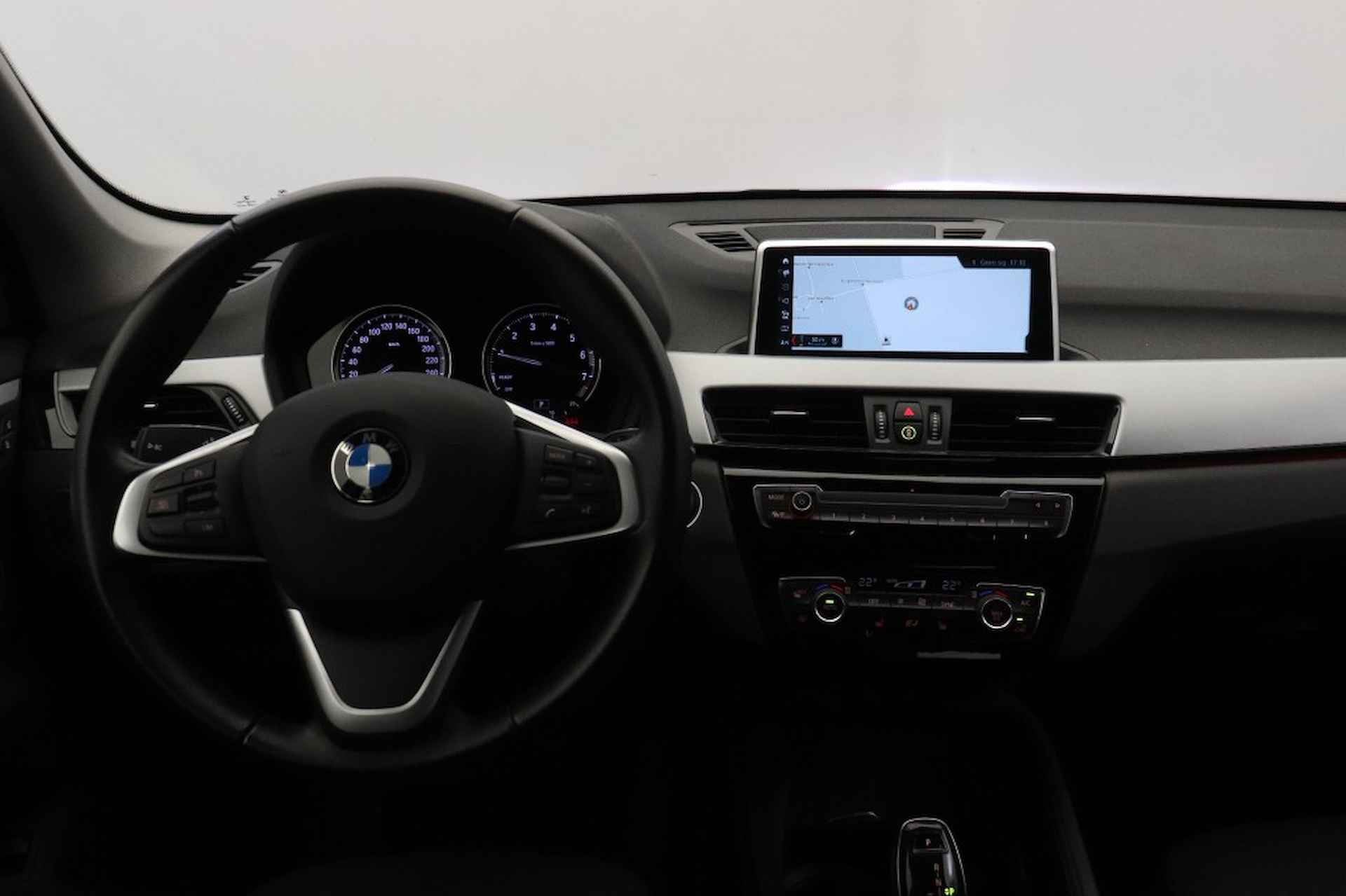 BMW X1 sDrive18i Executive Sport Edition Automaat - 3/30