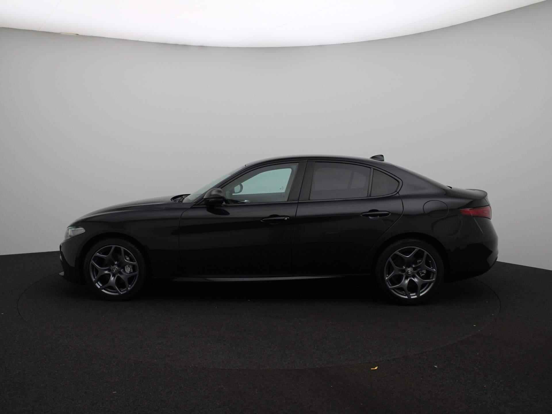 Alfa Romeo Giulia 2.2d Aut. Super | Camera | Leder | 18'' Velgen | - 4/31