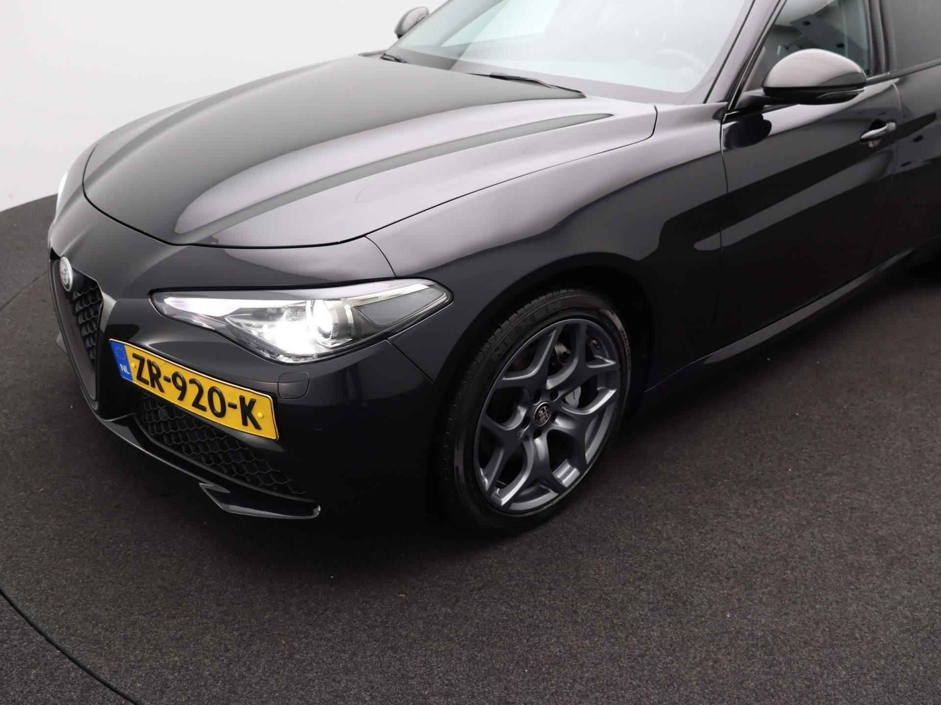 Alfa Romeo Giulia 2.2d Aut. Super | Camera | Leder | 18'' Velgen | - 14/31