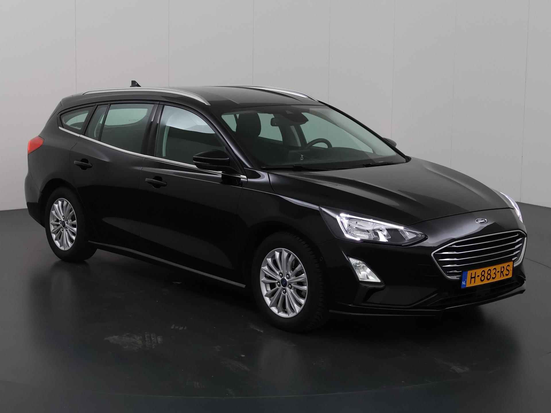 Ford Focus Wagon 1.0 EcoBoost Automaat Titanium Business | Adaptive Cruise Control | Winterpack | Climate Control | Parkeerassistent | - 24/37