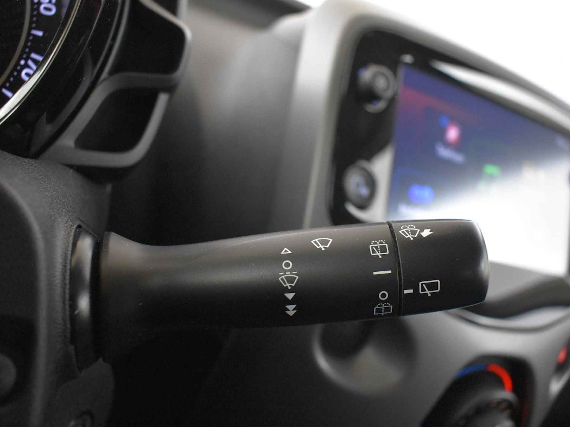 Toyota Aygo 1.0 VVT-i x-play Automaat | Camera - 25/28